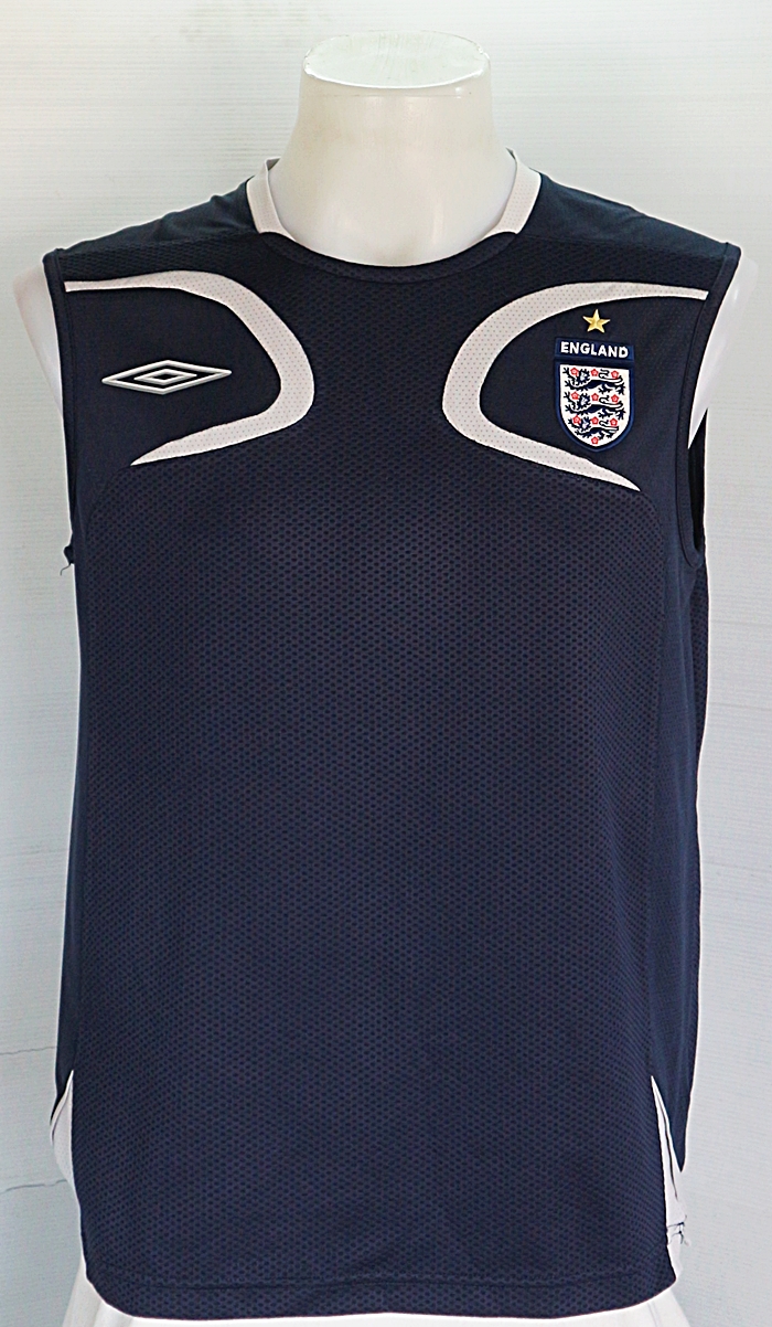 เสื้อซ้อมฟุตบอล UMBRO ทีมชาติ ENGLAND ไซส์ L รอบอก 42 นิ้ว