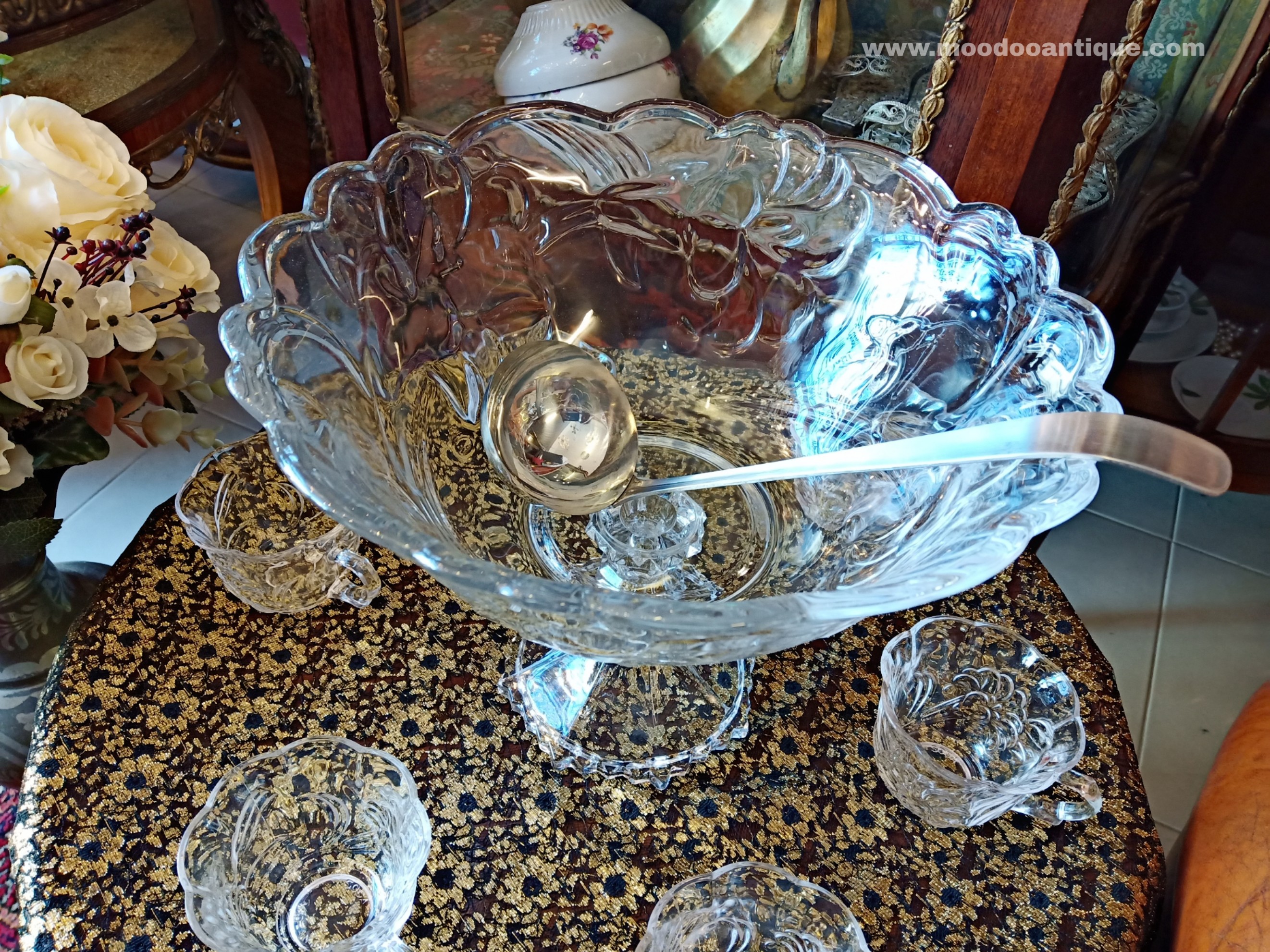 โถคริสตัล SOGA JAPAN CONTEMPORARY GLASS COLLECTION