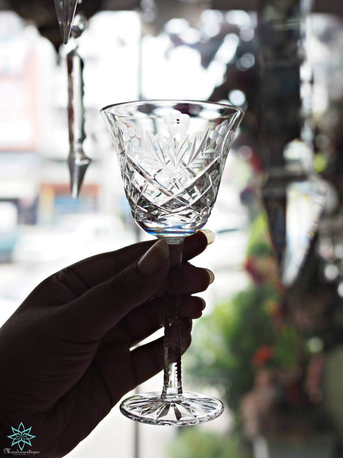 แก้วไวน์คริสตัลเจียระไน