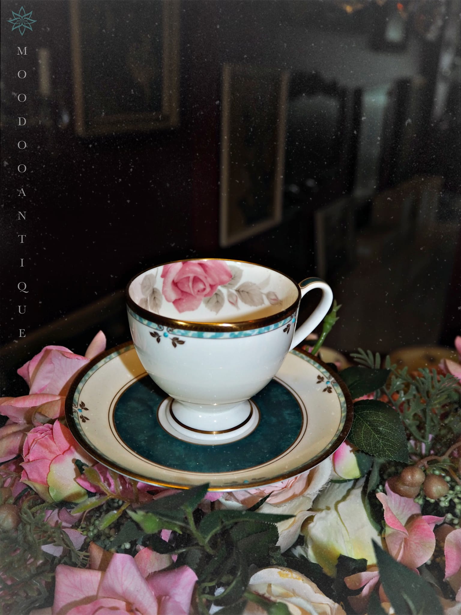 ชุดกาแฟ NARUMI JAPAN ลายกุหลาบ