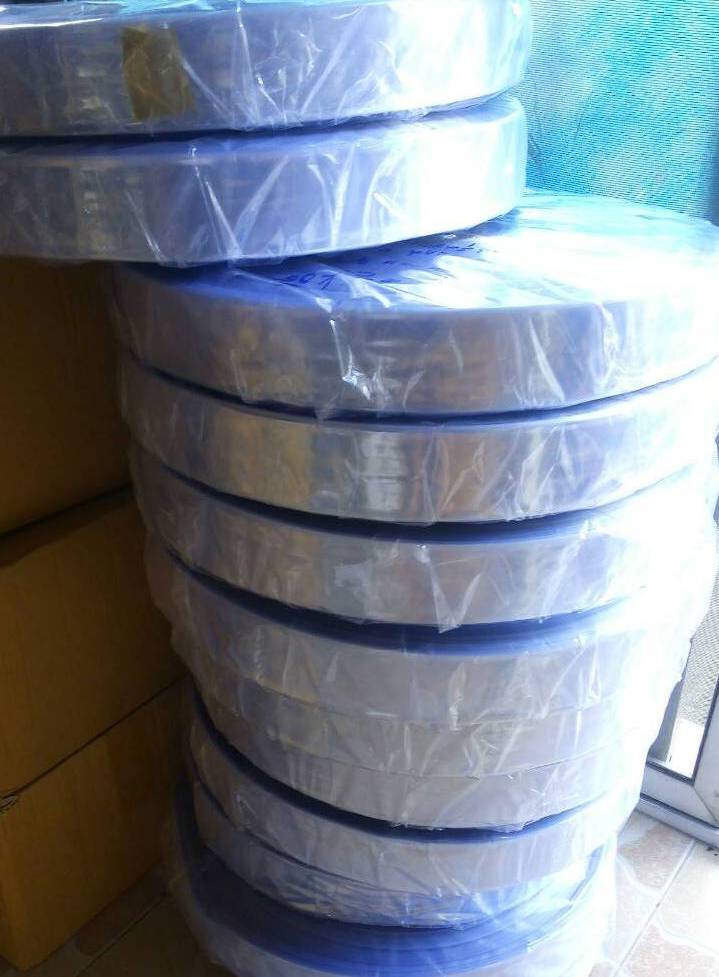 ผลิตม้วนฟิล์มหด ม้วน shrink ยกม้วนฟิล์มหดรีดโค้ง ฟิล์มหดรีดตรง ฟิล์มหัวตัด ฟิล์มหัวโค้ง ฟิล์มหดหุ้มสิ่งของ shrink PVC ขนาดหน้ากว้าง 2 นิ้ว - 12 นิ้ว