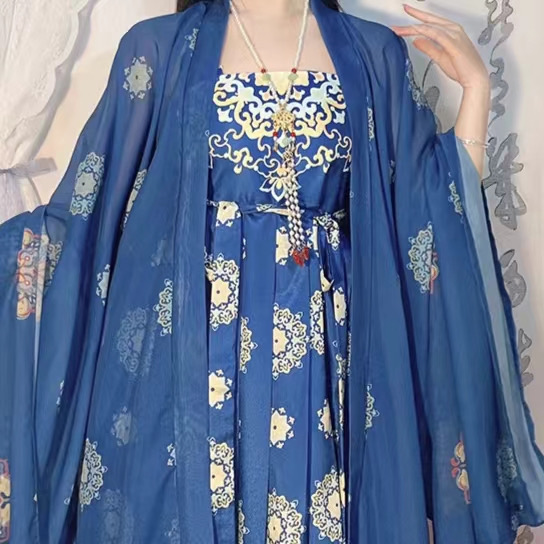 ชุดจีนหญิงฮั่น เสื้อน้ำเงิน + เดรสน้ำเงิน