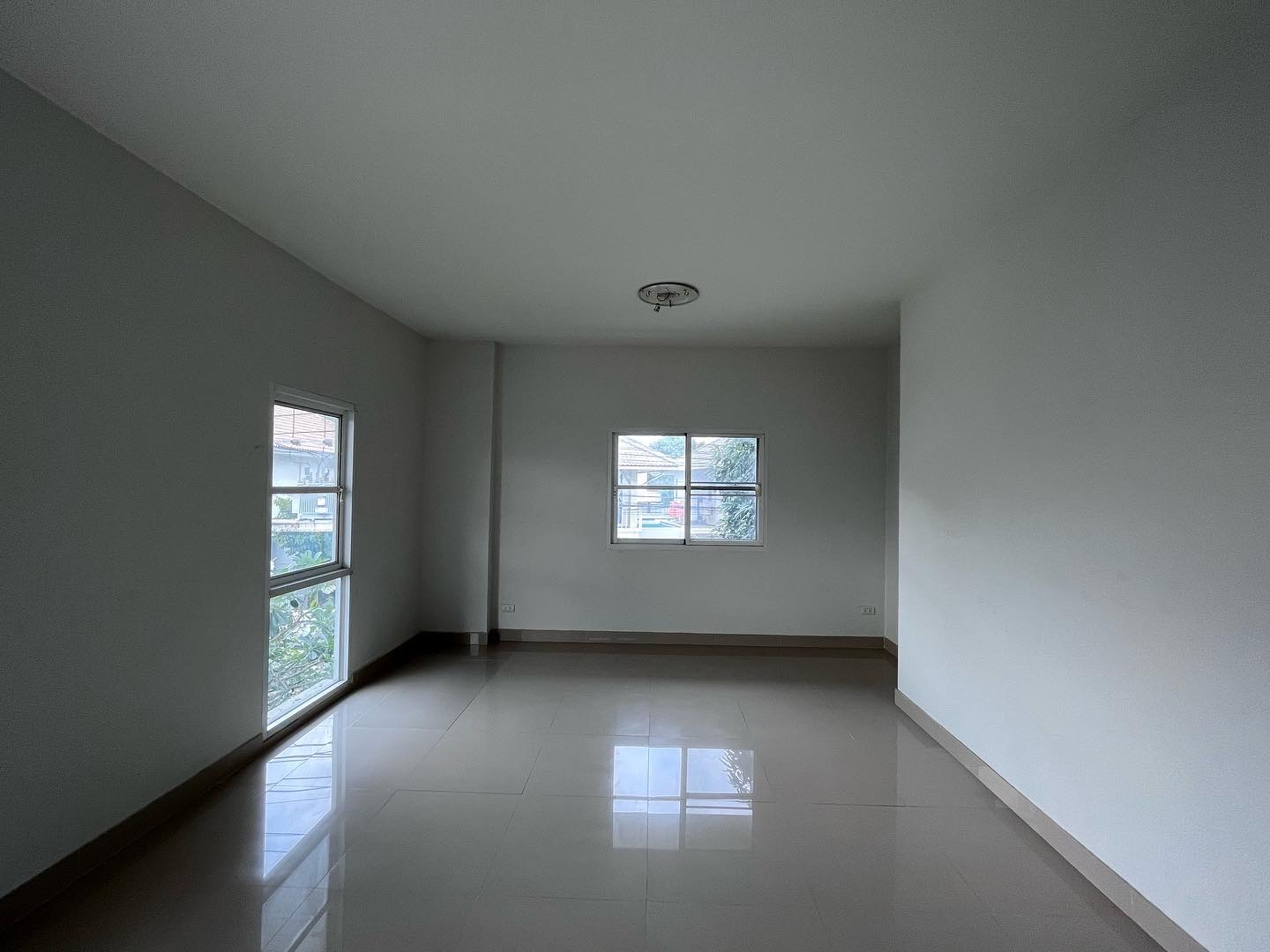 ให้เช่าบ้านเดี่ยว 2 ชั้น ม.กาญจนาลักษณ์-เทพศิรินทร์ ติดถนนกาญจนาภิเษก