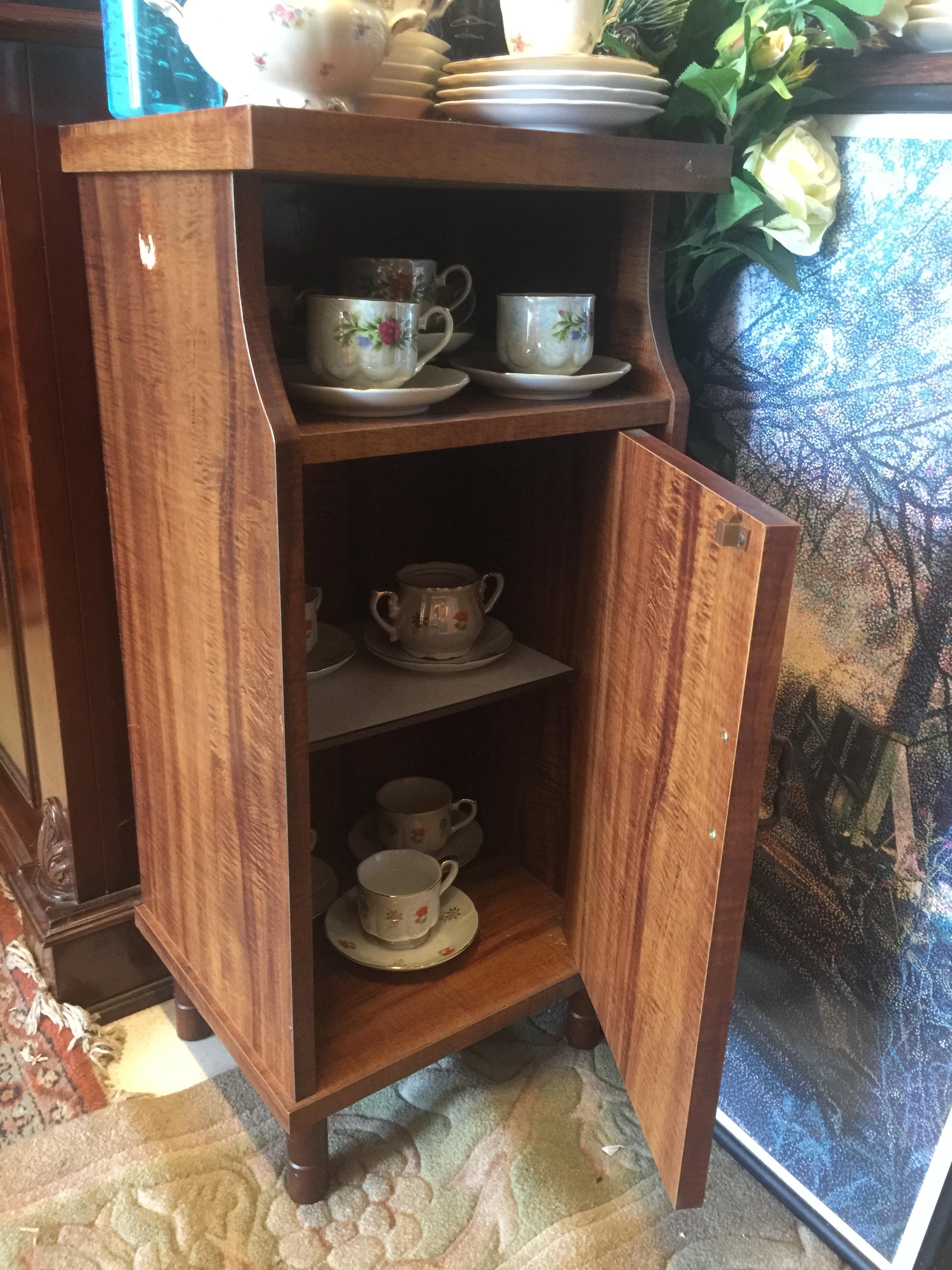 ตู้ไม้ขนาดเล็ก