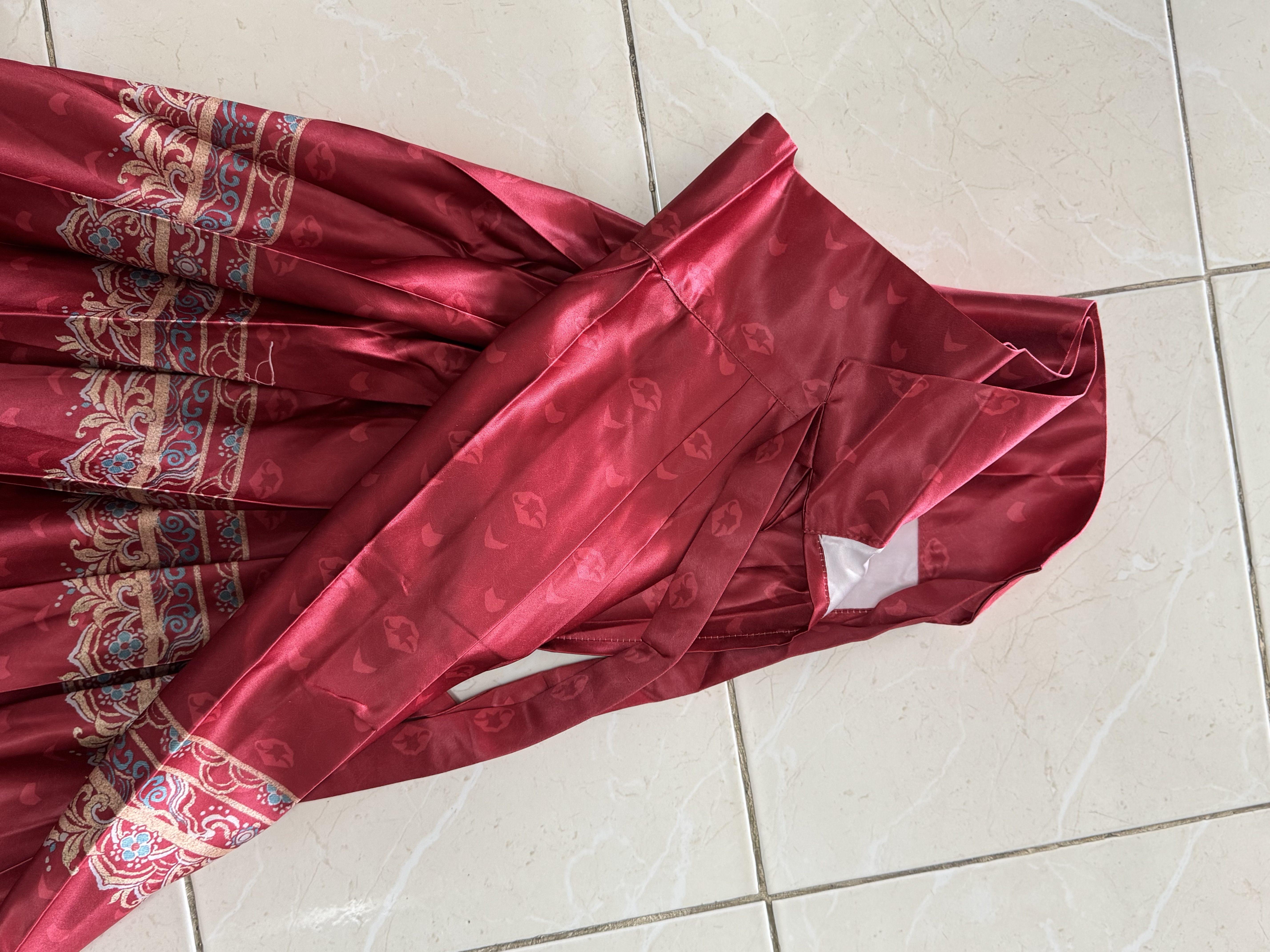 กระโปรงหม่าเมี่ยนยาว สีแดง ลายมังกร #258