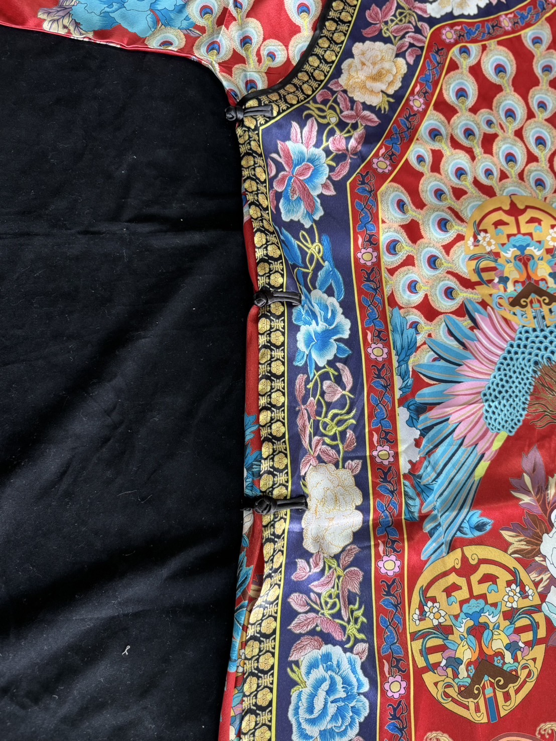 ชุดราชวงค์ชิงสีแดง