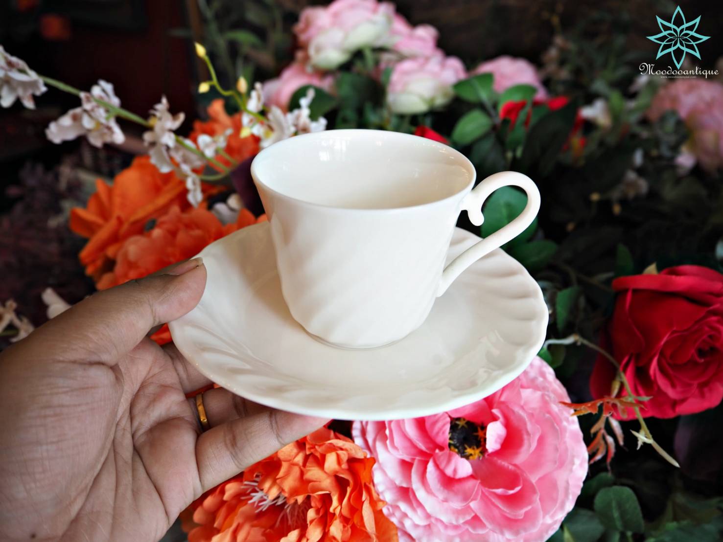 L'HIVER BLANCHE BONE CHINA