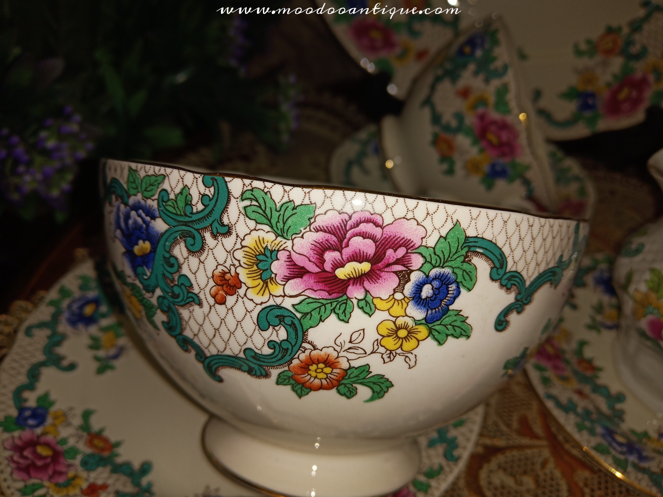 Royal Gouldon England set 12 pieces