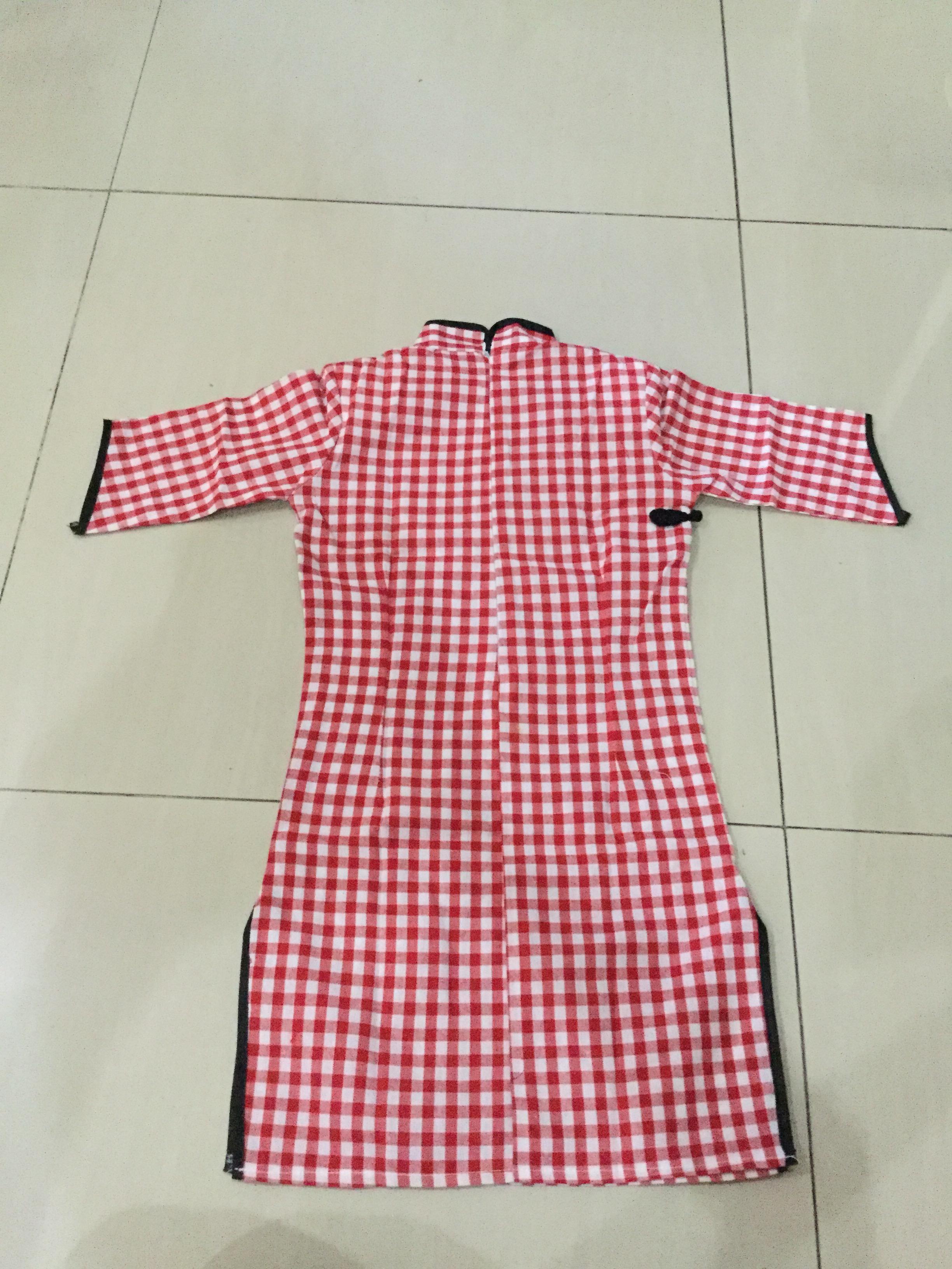 เดรสลายสก๊อตสีแดง. ผ้าฝ้าย รหัส VV 51 สินค้าพร้อมส่ง