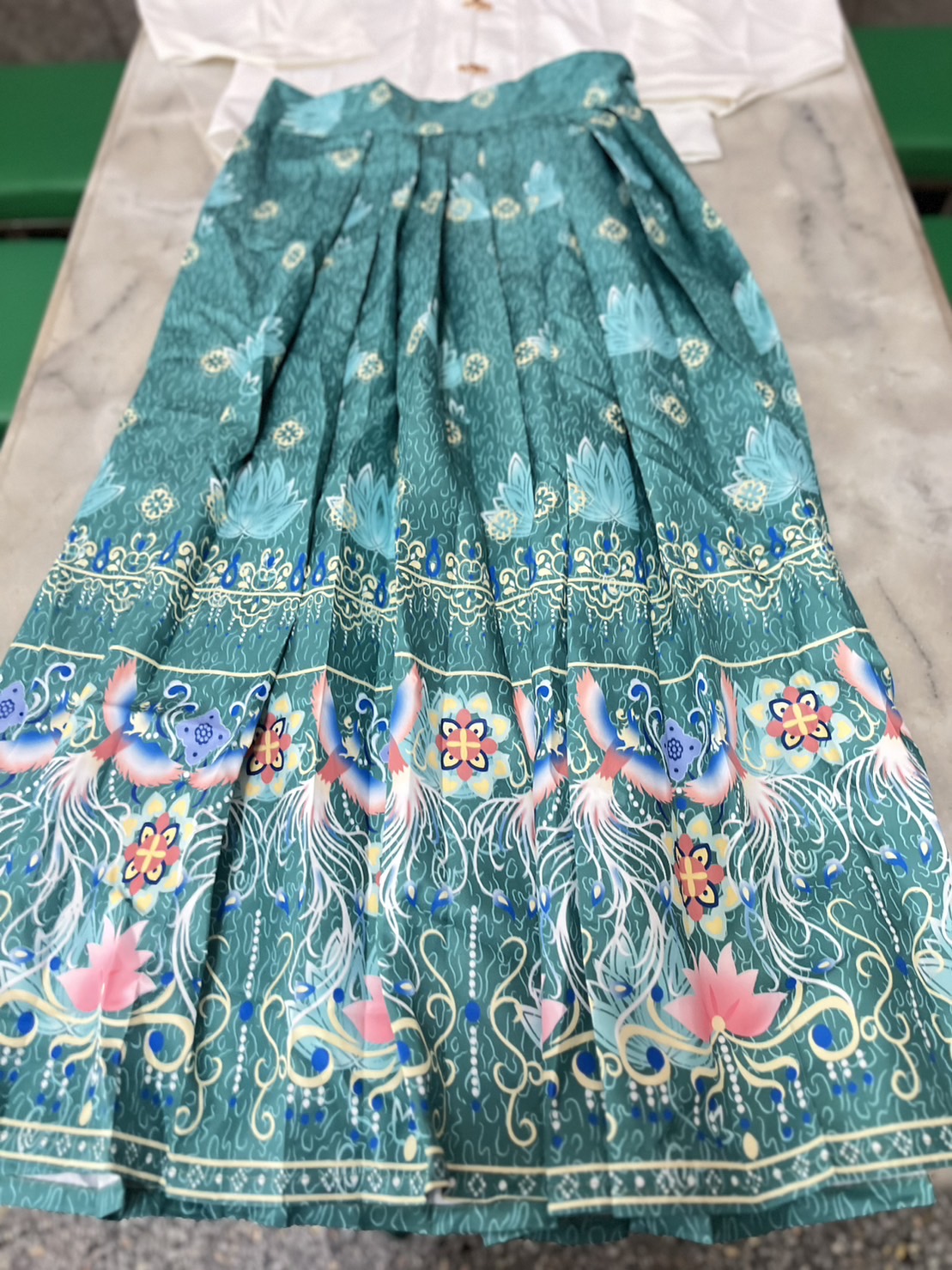 หม่าเมี่ยนสีเขียว เสื้อแขนสั้น