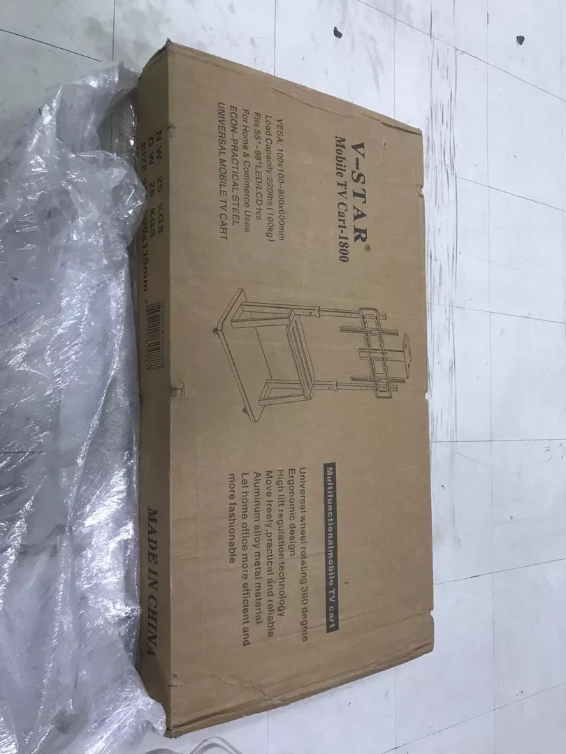 Gnnรุ่น1800 ขาทีวีตั้งพื้น รองรับทีวี100นิ้ว ขาทีวีเคลื่อนที่ มีล้อเลื่อนล็อคล้อได้ พร้อมชั้นวาง รองรับทีวีขนาดใหญ่ได้ ***ประกอบใช้งานได้เองง่ายๆ