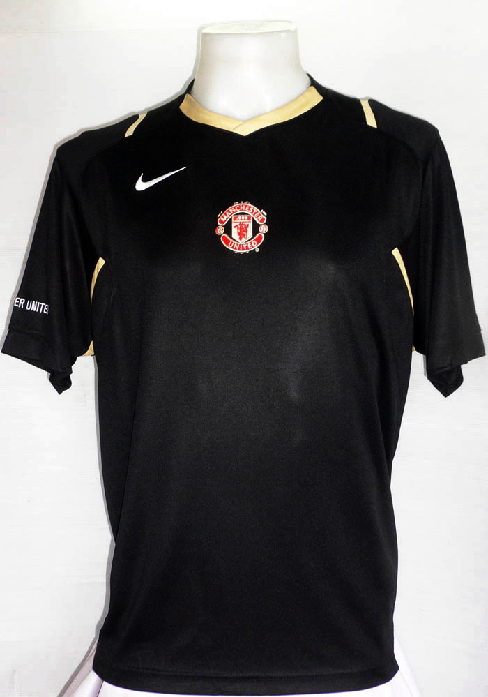 เสื้อฟุตบอล NIKE MANCHESTER UNITED สีดำ ไซส์ L รอบอก 44 นิ้ว