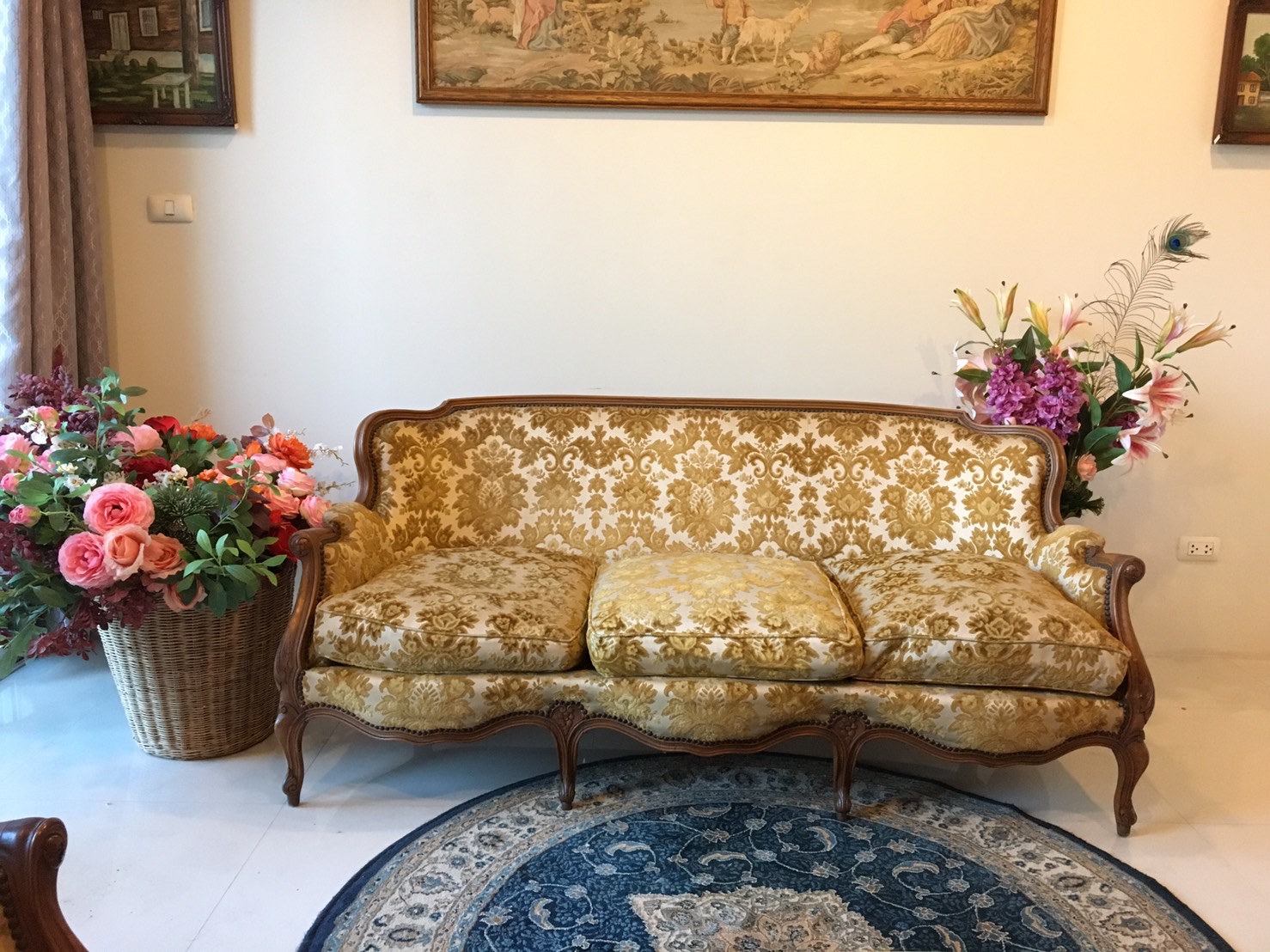 โซฟาหลุยส์ขนเป็ด 3 ที่นั่งจากฝรั่งเศส