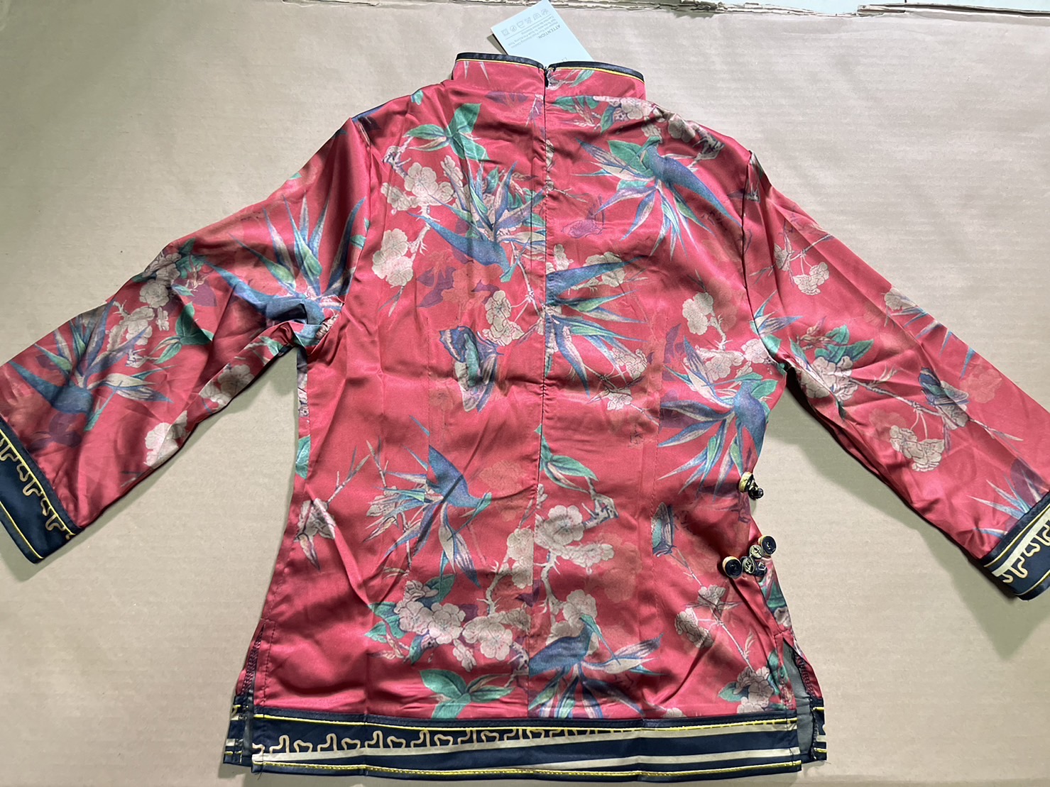 เสื้อไหมผสมโทเร สไตล์จีนโบราณ แขนสามส่วน สีแดง รหัสLB 79 สินค้าพร้อมส่ง