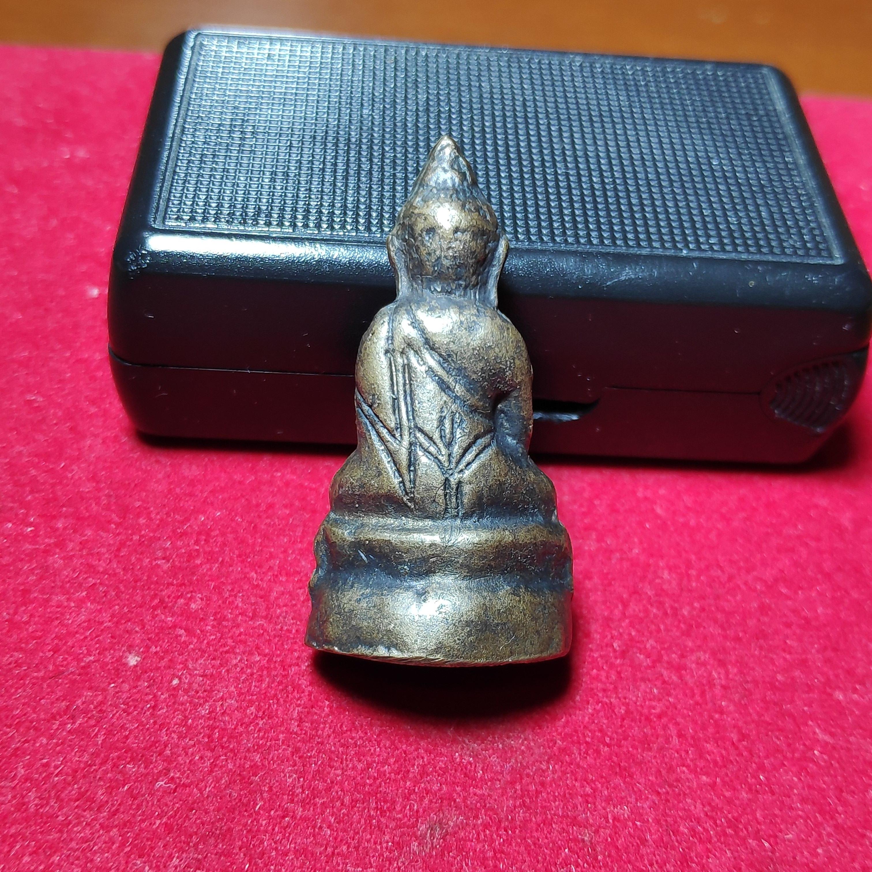 พระกริ่งไผ่ล้อมหลวงพ่อพูลวัดไผ่ล้อมปี2512