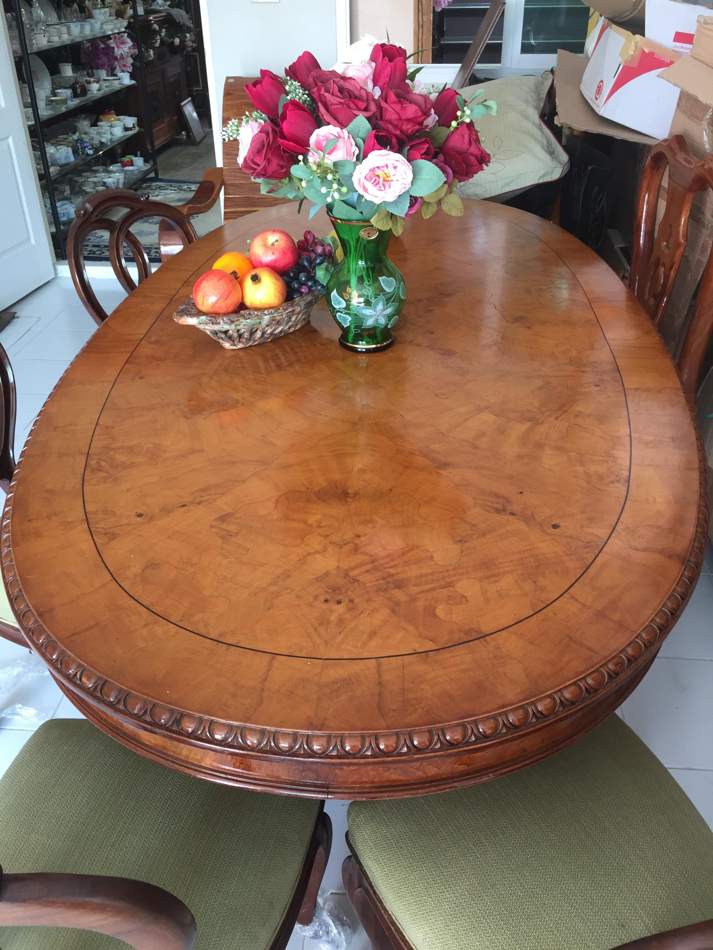 ชุดโต๊ะอาหารไม้วอนัท