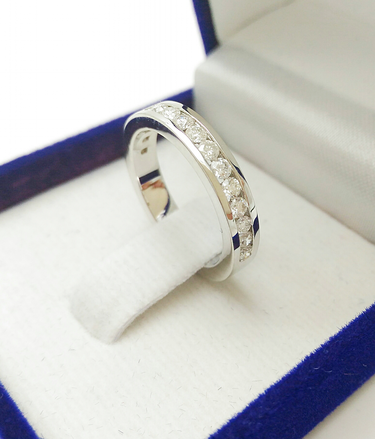 แหวนเพชรแถวเรียงรวม 0.48 cts