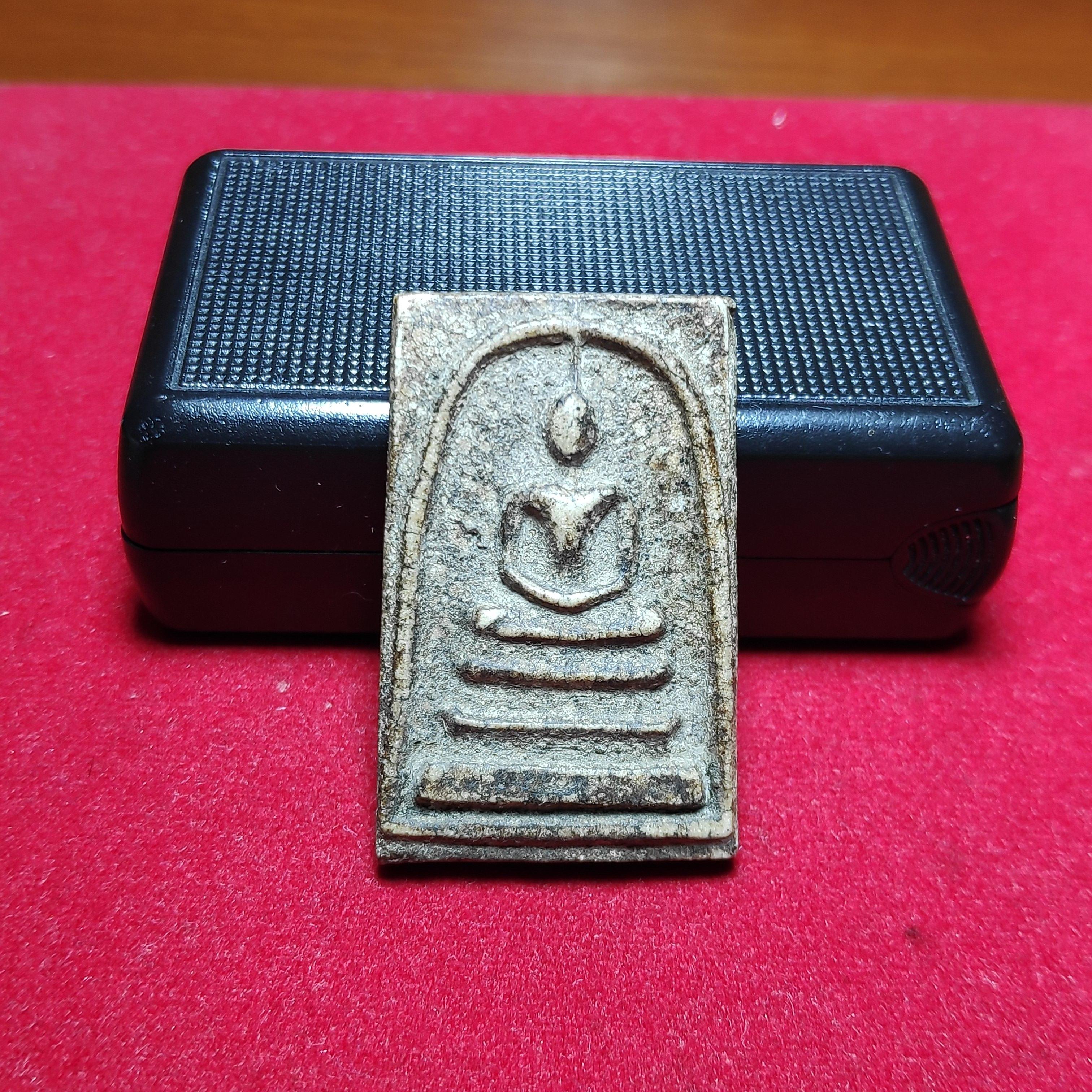 พระสมเด็จหลังตราพระราชลัญจกรกรุวังหน้าวัดพระเเก้ว