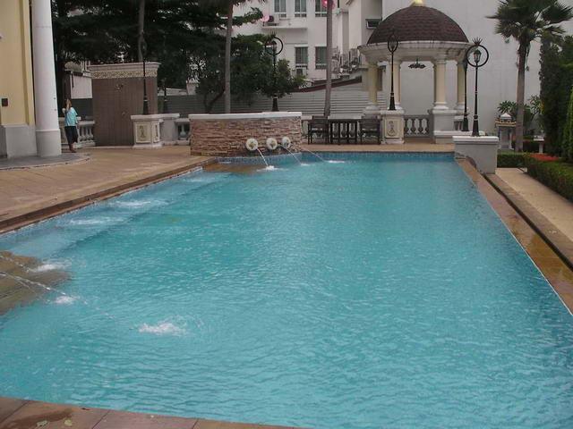 ขายทาวน์โฮม 3 ชั้น ม.กลางเมืองเกษตร-นวมินทร์ หลังมุม