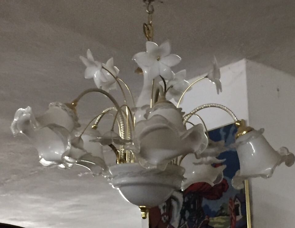 I 6017 ช่อโคมไฟ Brass and Murano Glass Flowers Italy