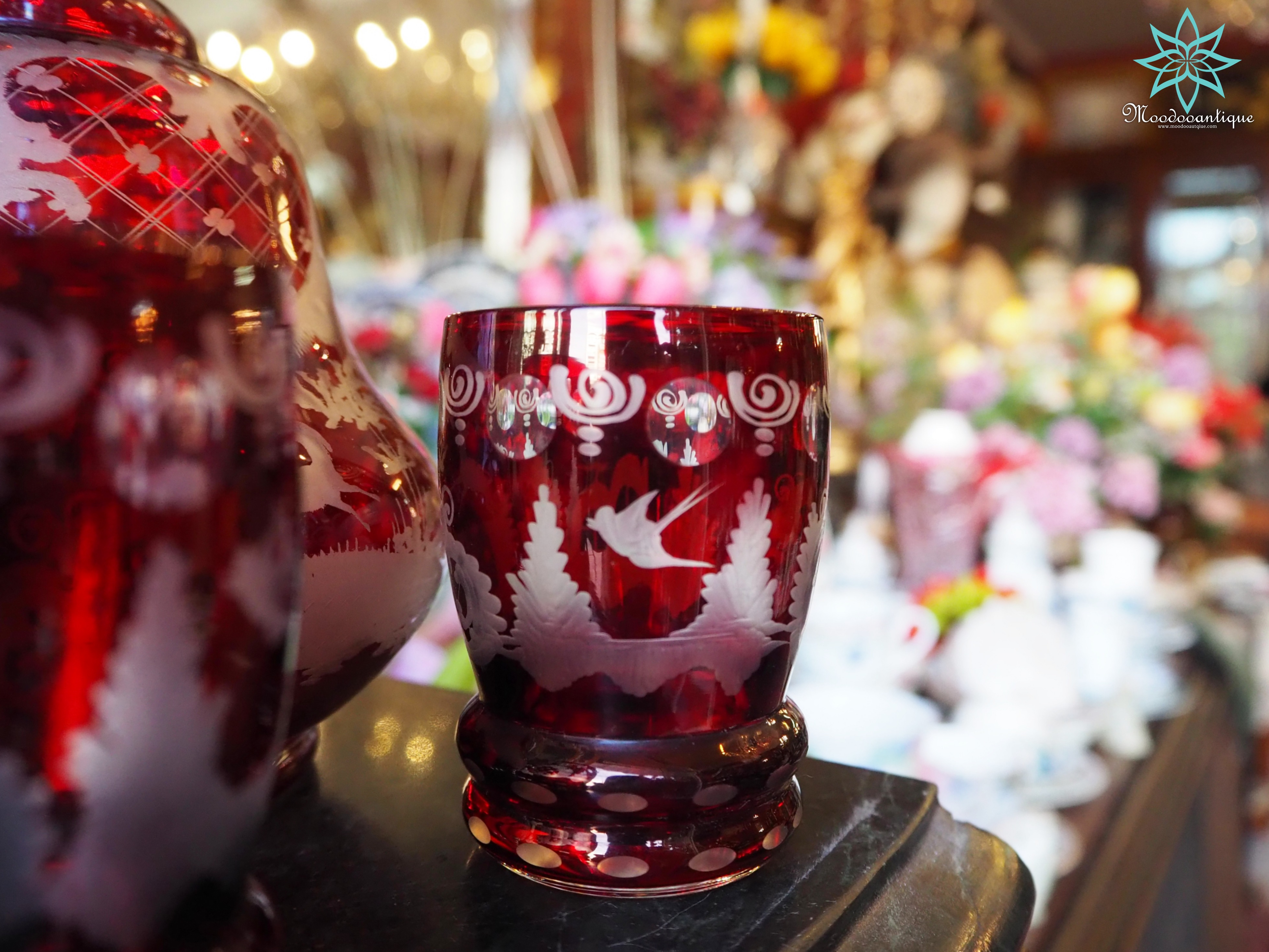 เครื่องแก้วแอนทีคโบฮีเมี่ยน