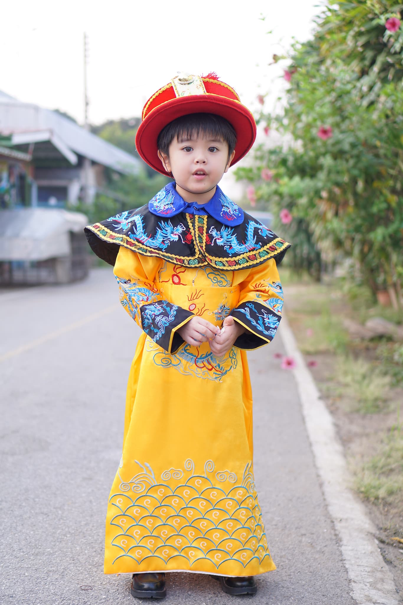 ชุดฮ่องเต้น้อย สีเหลืองลายปัก รหัสX135 สินค้าพร้อมส่ง