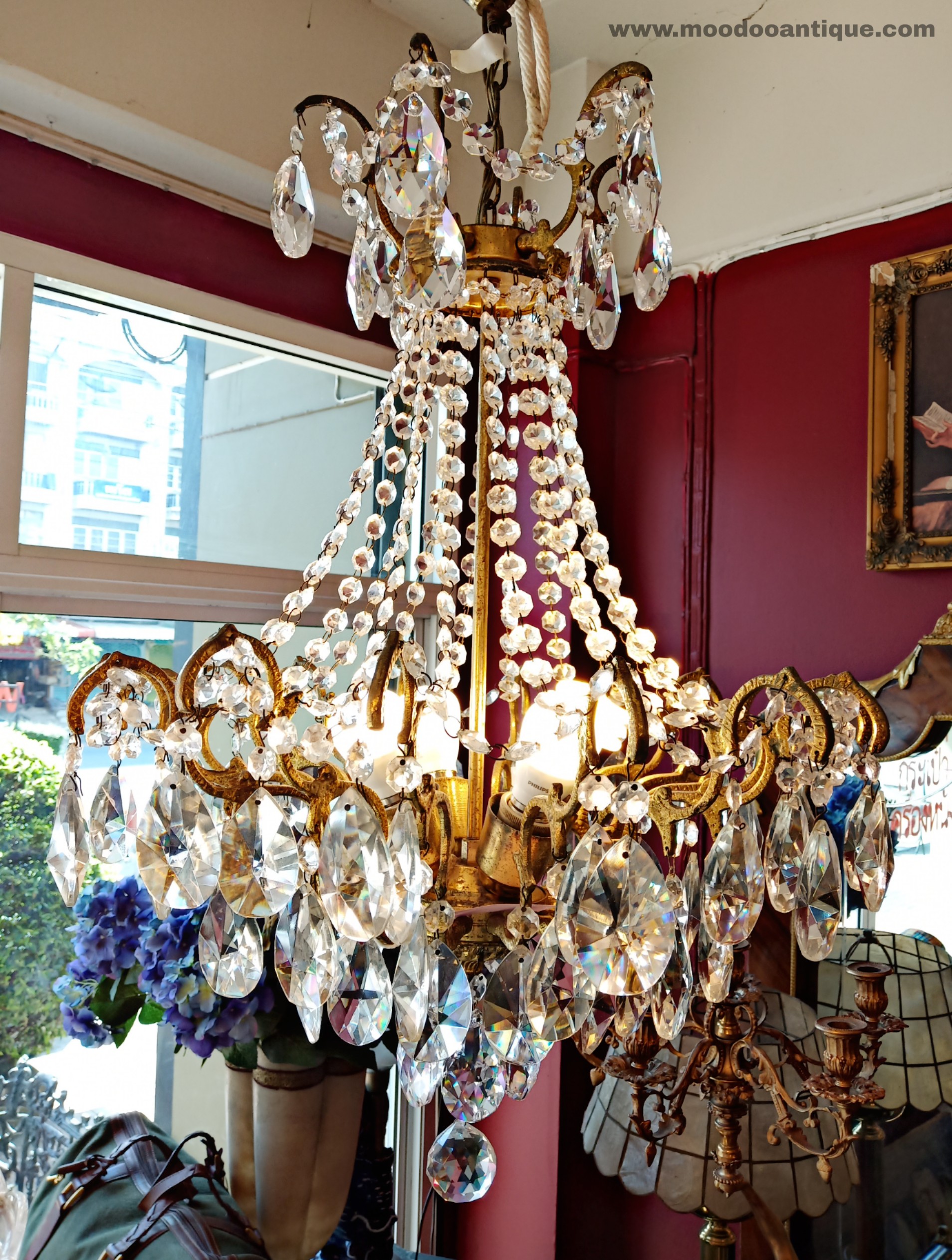 French Brass crystals chandelier 4 lights แชนเดอเรียง ฝรั่งเศส คริสตัลอิยิปต์ Asfour