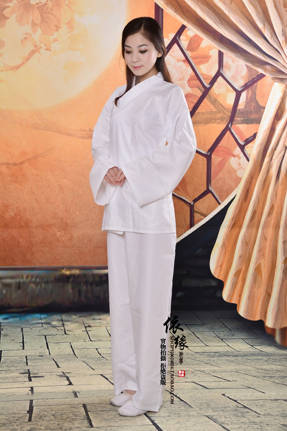 ชุดขาว กินเจ. สินค้าพร้อมส่ง