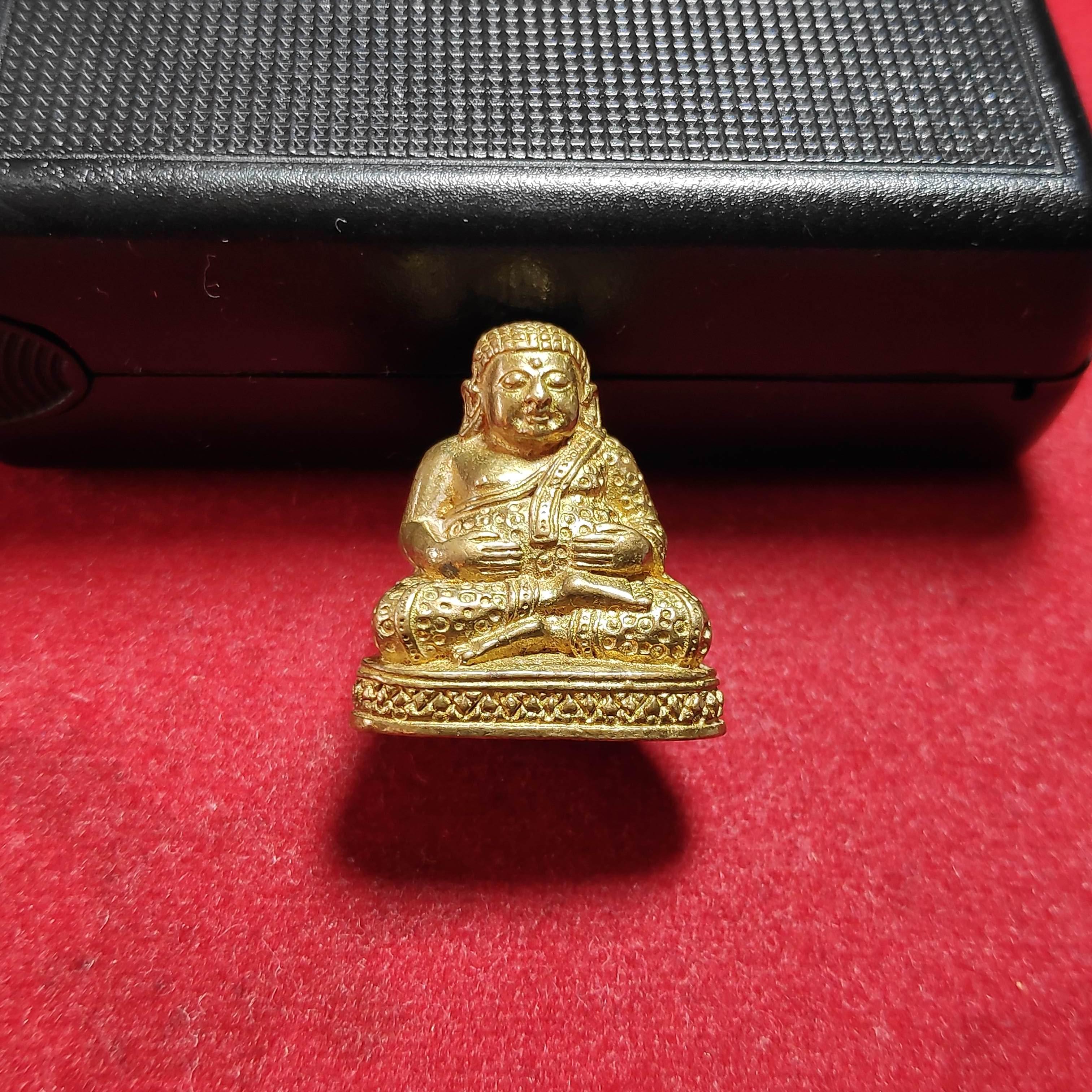 พระกริ่งสังกัจจายณ์หลวงปู่คร่ำวัดวังหว้าปี2537