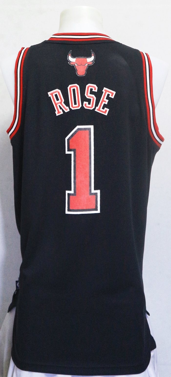 เสื้อบาสเกตบอล NBA Chicago Bulls ของ Derrick Rose