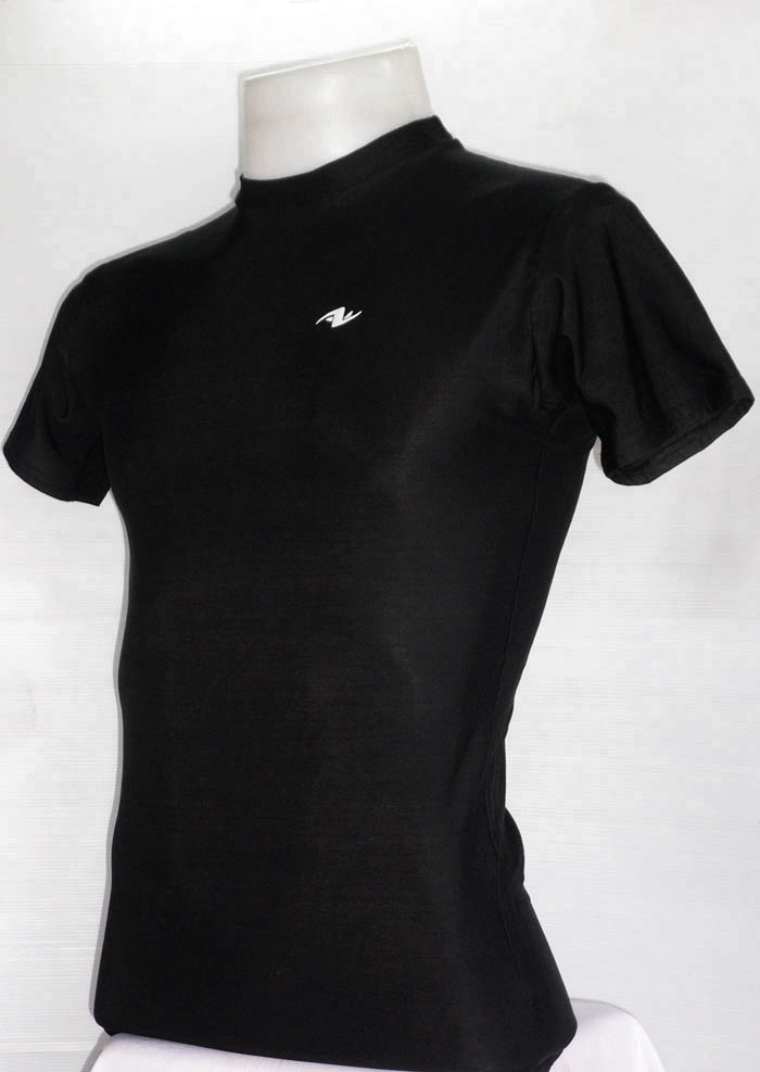 เสื้อรัดกล้ามเนื้อ ATHLETIC WORKS แขนสั้น สีดำ ไซส์ XL