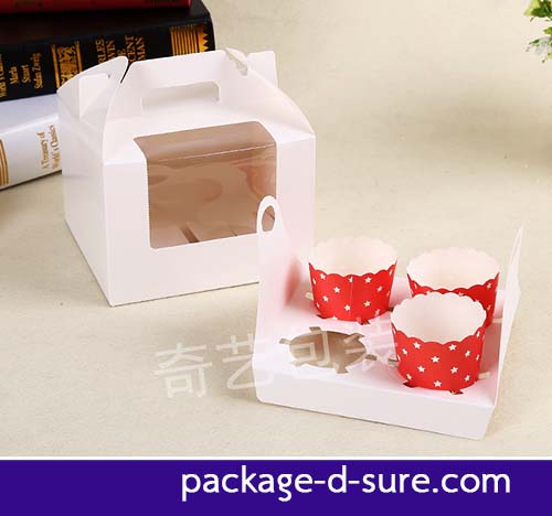 กล่องหูหิ้วคัพเค้ก 4 ชิ้น 15.5x15.5x10 สีขาว