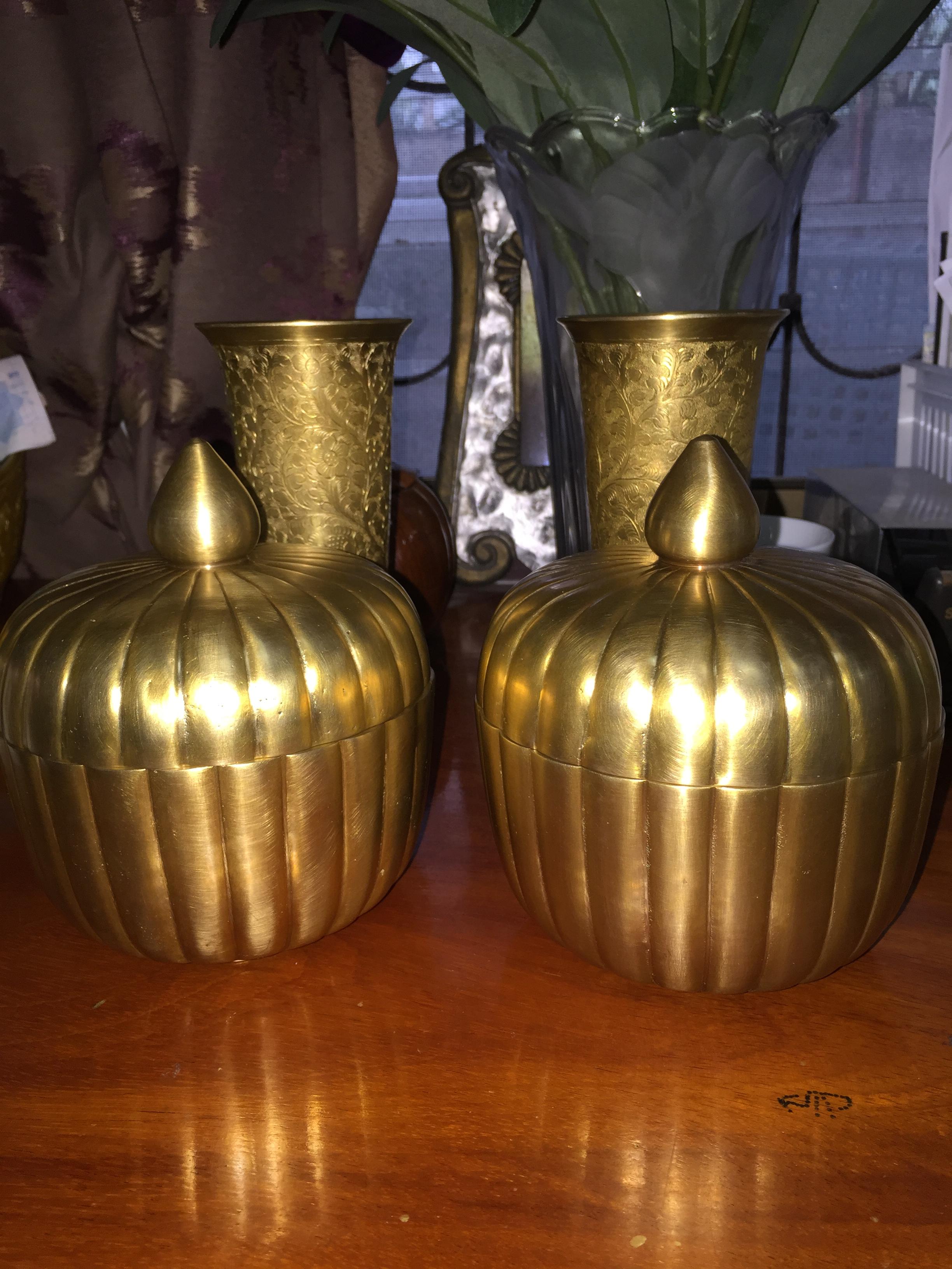 ผะอบทองเหลืองแกะลายฟักทอง