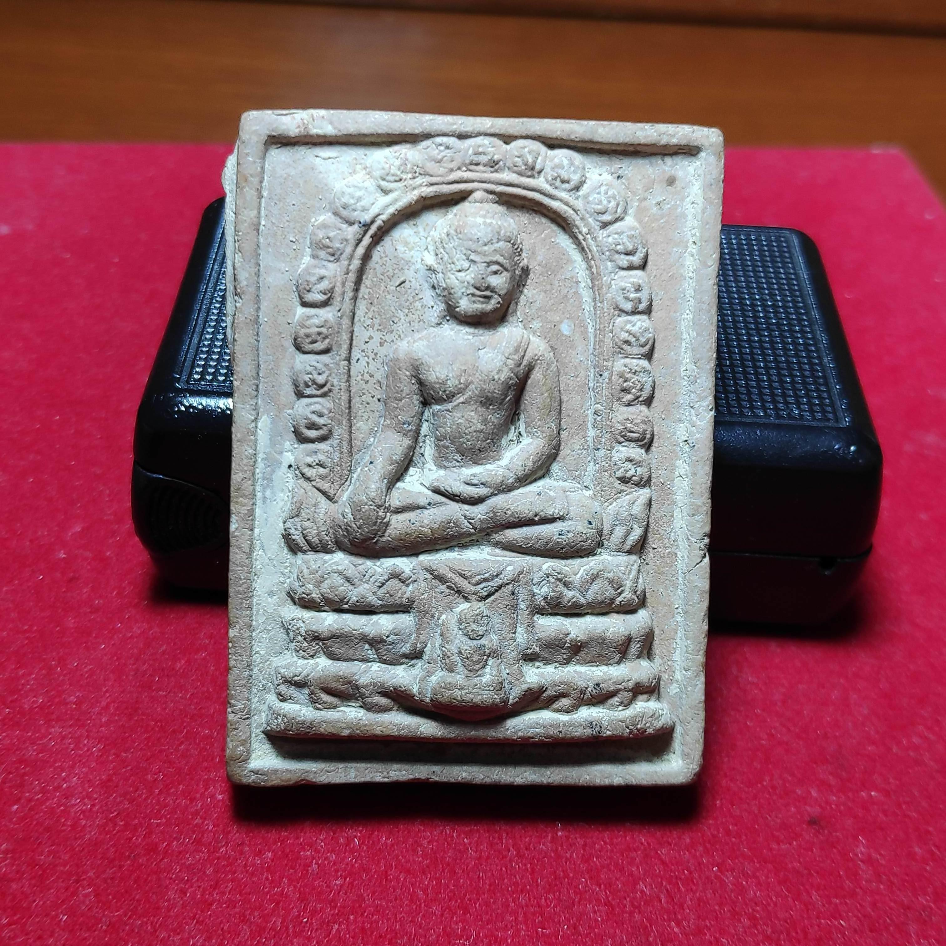 พระพุทธสิหิงค์วัดป่าเเหวนเนื้อผง อ.สิชล