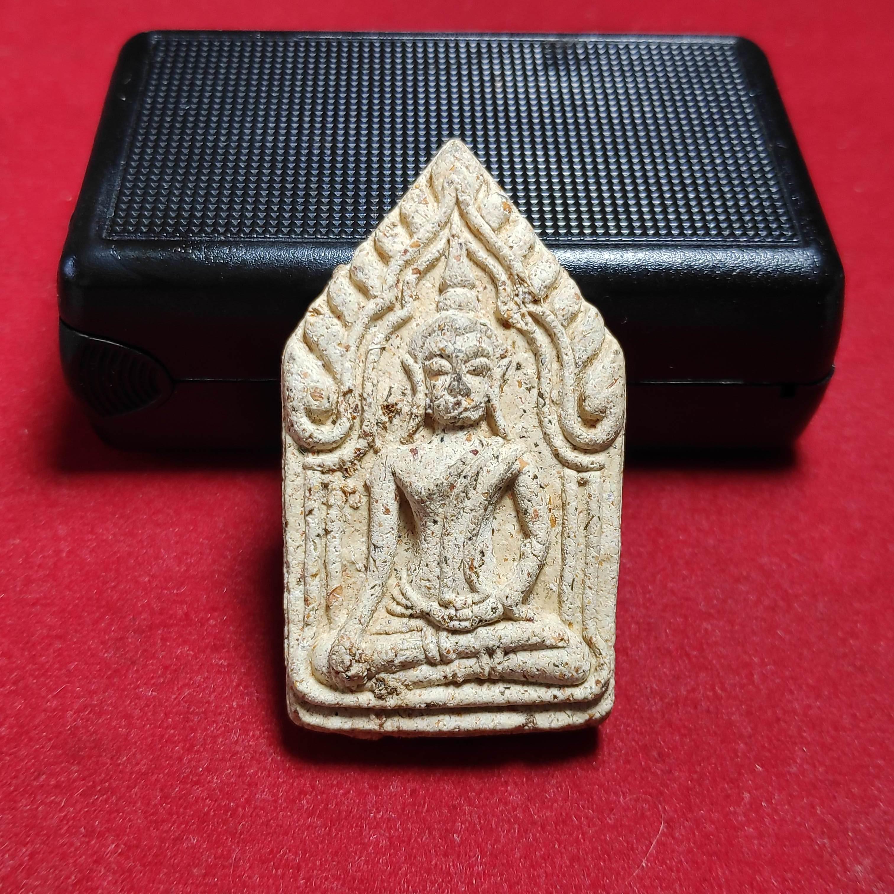 พระขุนเเผนหลวงปู่พวนวัดมงคลคชาราม จ.สุรินทร์