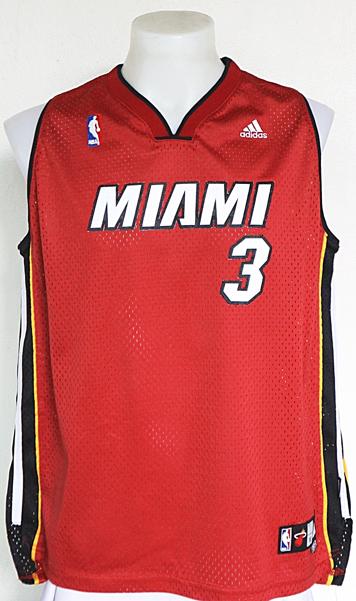 เสื้อบาสเกตบอล NBA Miami Heat ของ Dwyane Wade