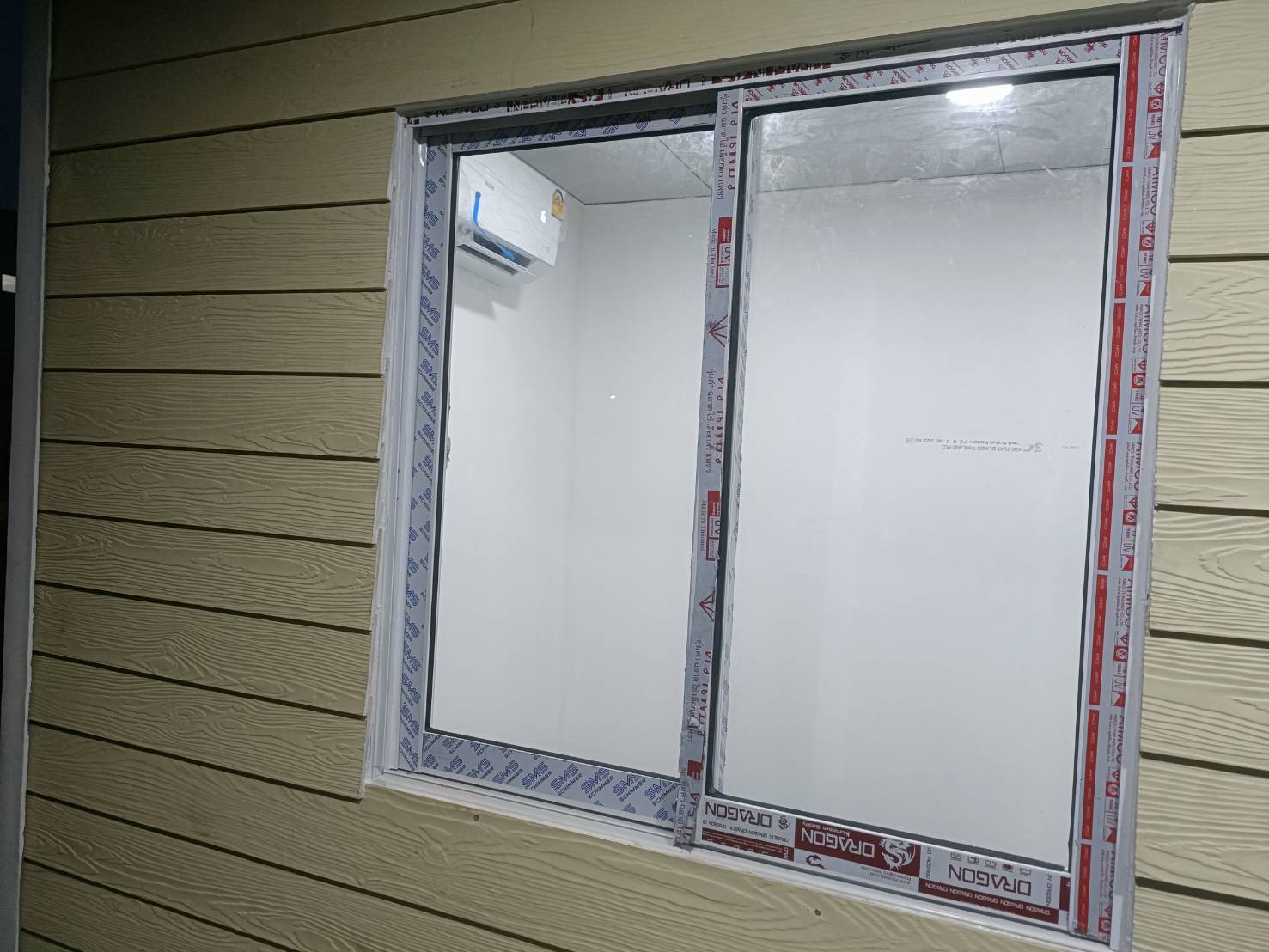 บ้านน็อคดาวน์ขนาด 2*3 เมตร พร้อมกันสาด ระเบียงด้านหน้า UC-K05 *** รวมค่าจัดส่ง