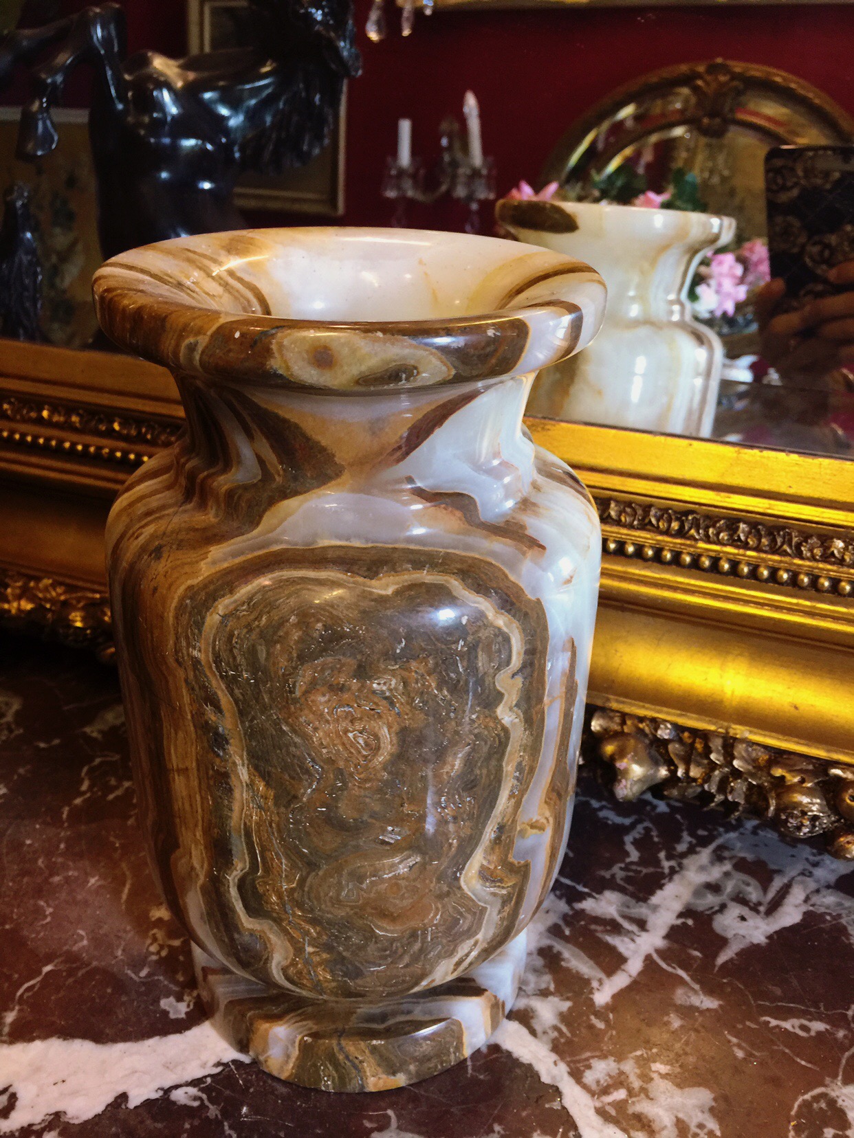 แจกันหินอ่อน