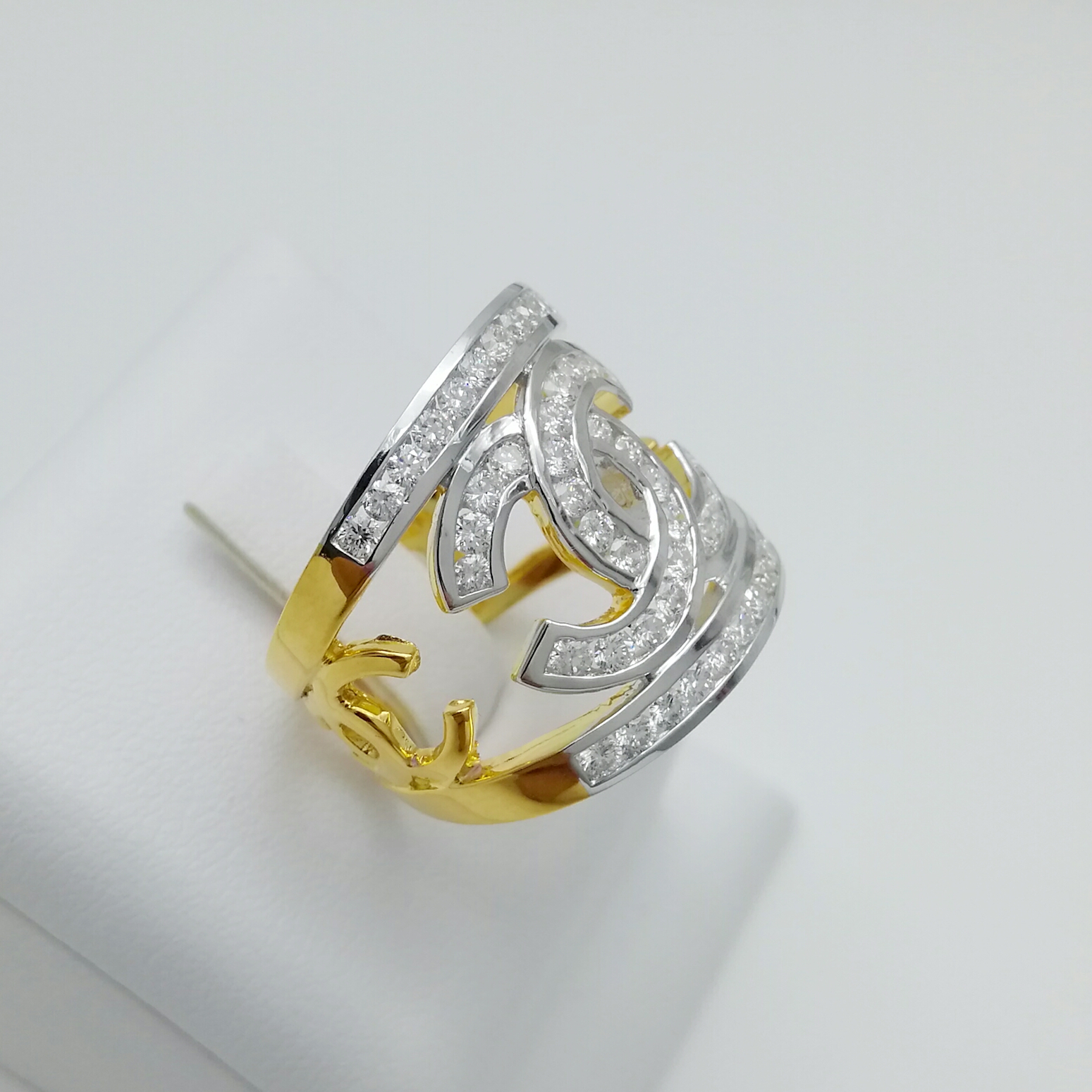 แหวนเพชรชาแนล Chanel 0.96 cts ทองคำ 18K