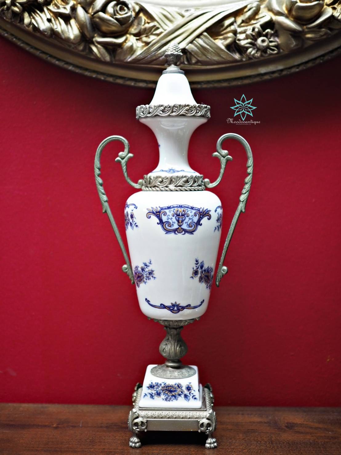 โถเซรามิค รูปนกฟินิกซ์คู่ ฐานและที่จับเป็น silver plates