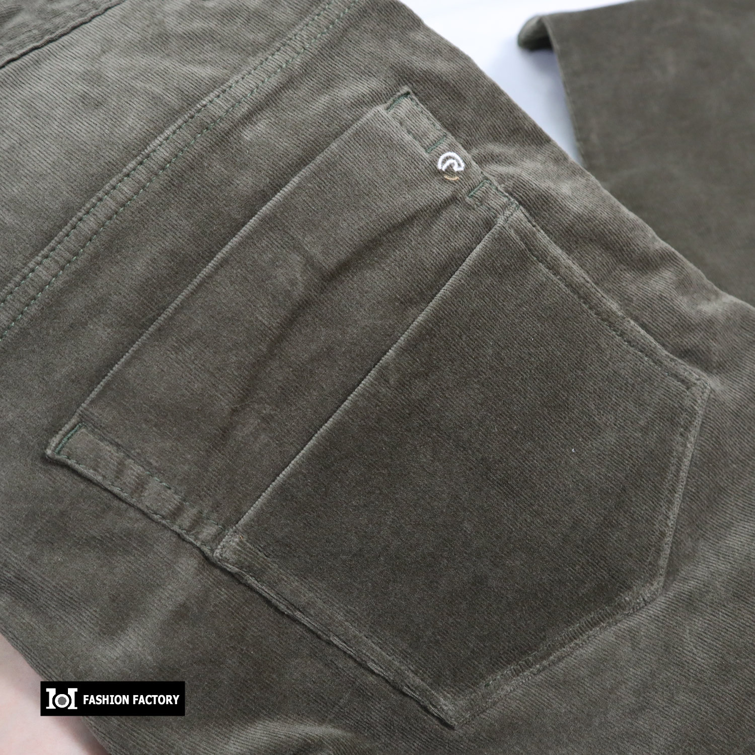 กางเกงขายาวลูกฟูกยืด NO.670/3 Conduroy Pants วินเทจสไตล์ สีเขียว | US101