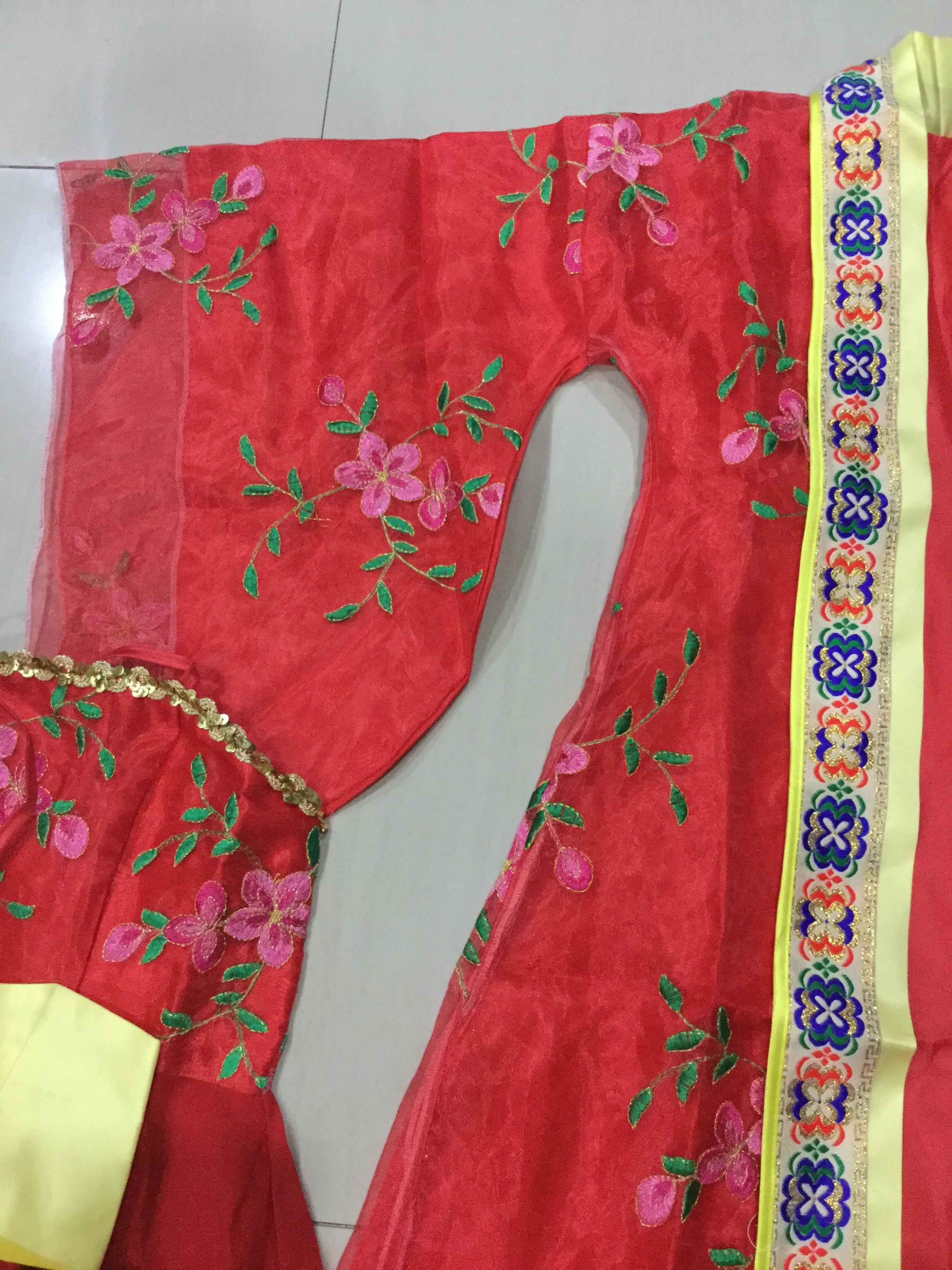 ชุดเจ้าหญิง สีแดง . รหัส PIN 135 สินค้าพร้อมส่ง