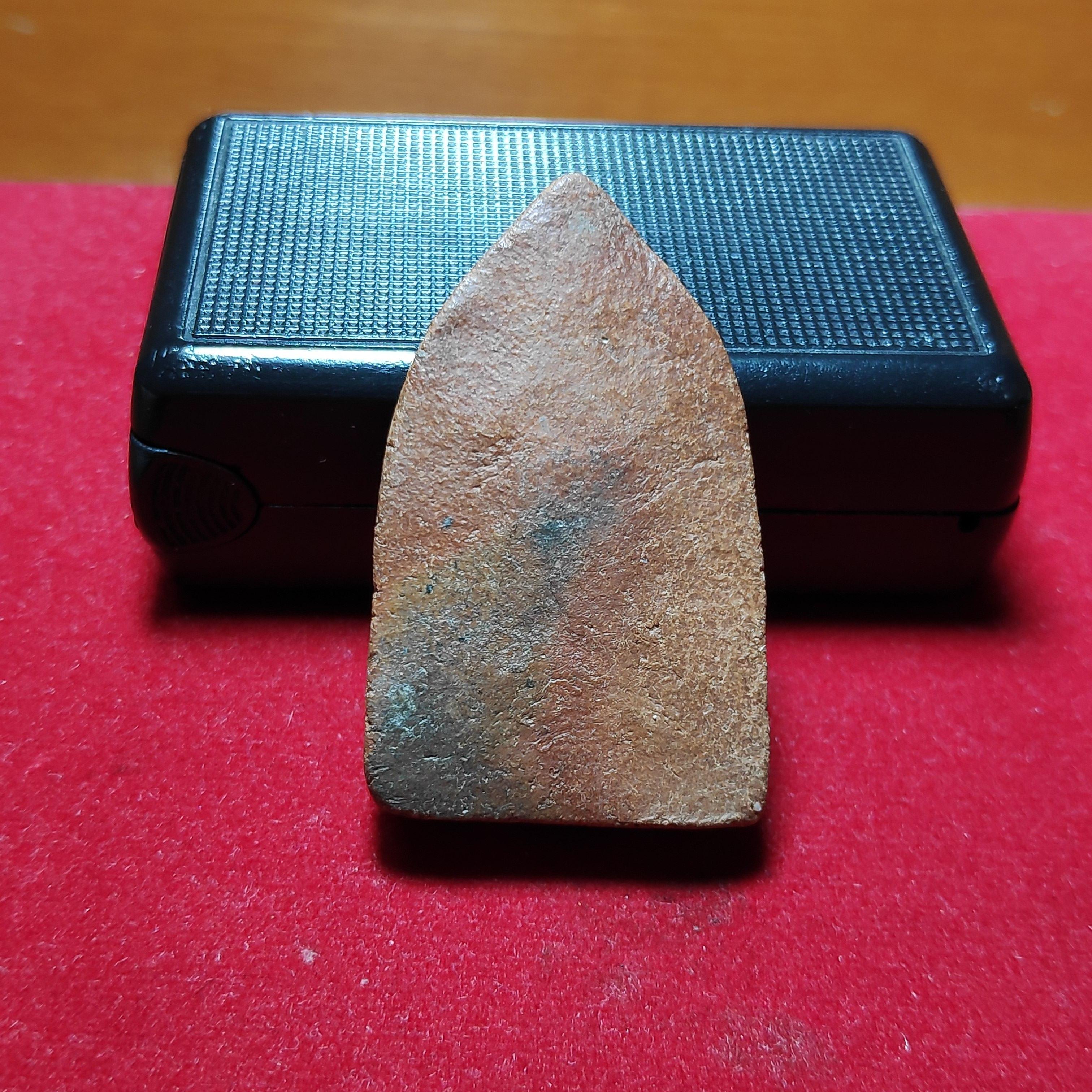 พระขุนแผนหน้าอิฐกรุวัดใหญ่ชัยมงคลเนื้อดิน