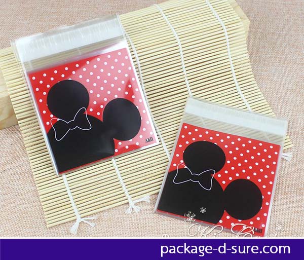 ล้างสต็อก//ถุงคุกกี้ แถบกาว 10x10 ลายหัวมิกกี้เม้าส์ พื้นแดงจุดขาว แพ็ค 100 ใบ