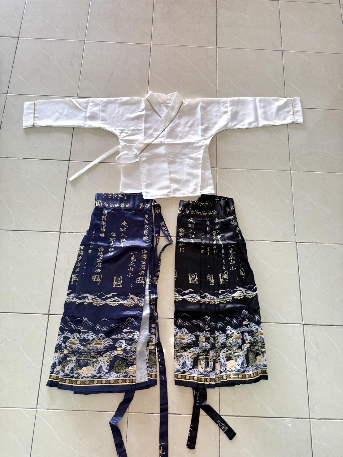 ชุดฮั่นฝู สีดำ รหัส FH 553 สินค้าพร้อมส่ง