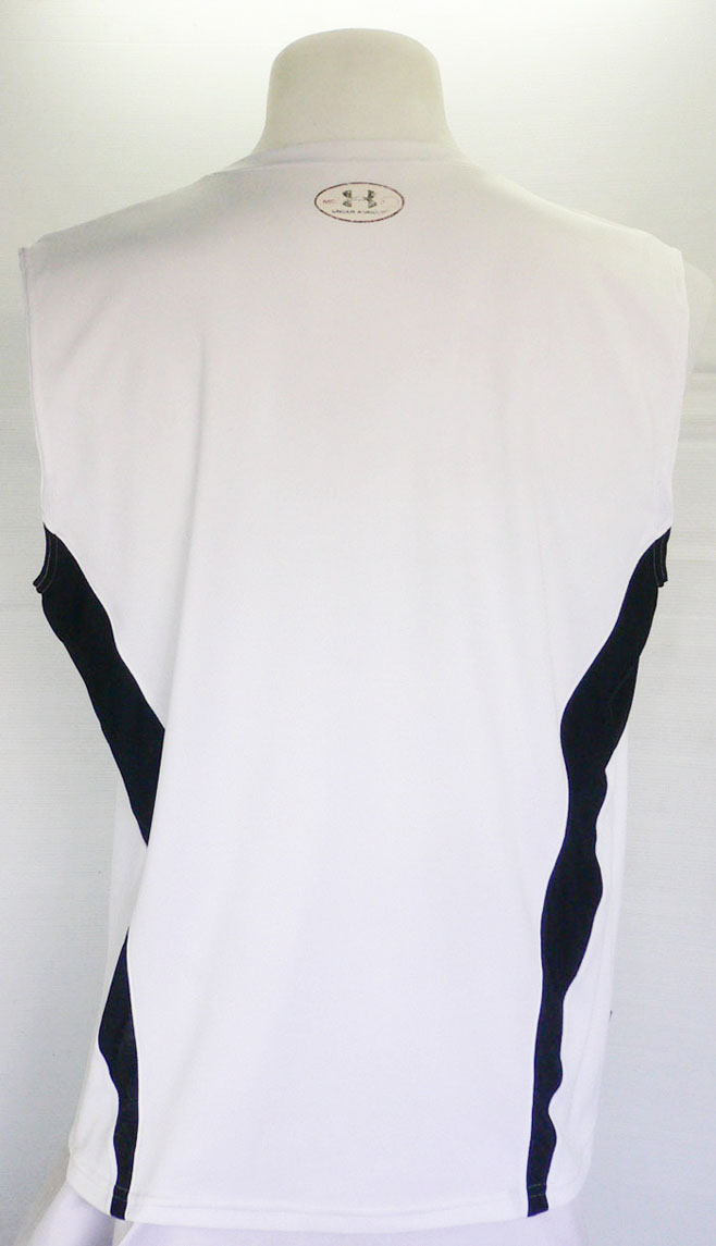 เสื้อกล้ามแขนกุด UNDER ARMOUR ไซด์ XL รอบอก 44 นึ้ว