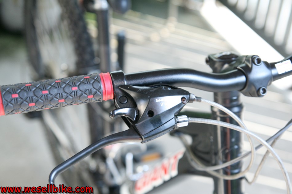 เสือภูเขาGiant Rock 4500 ล้อ26นิ้ว ไซส์ XS