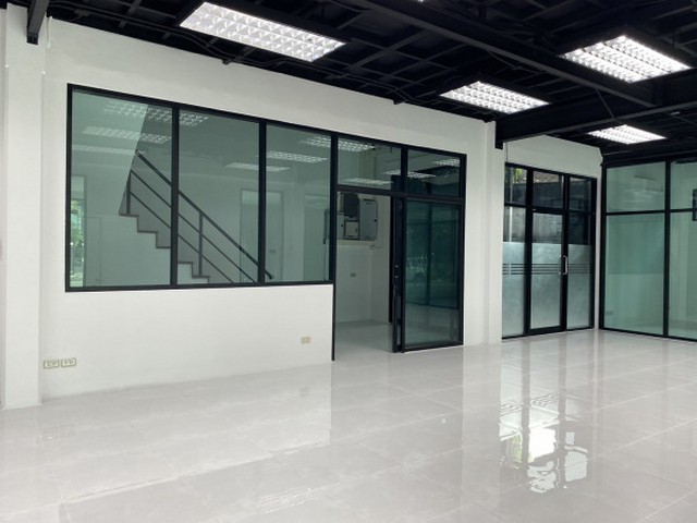 (MH0123) ให้เช่าอาคารสำนักงาน 2 ชั้น ถนนรามอินทรา ใกล้แฟชั่นไอส์แลนด์