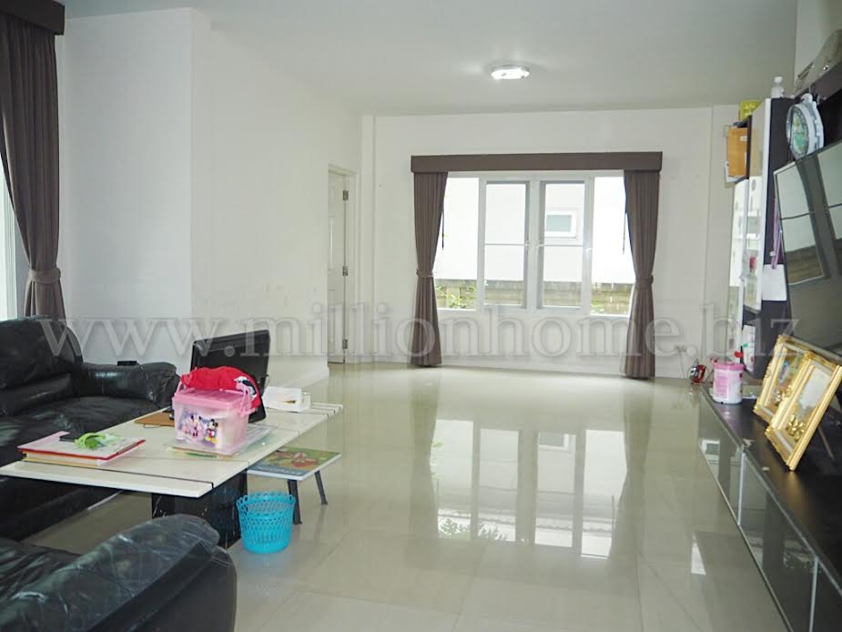 ขายบ้านเดี่ยว ม.สราญสิริ ท่าข้าม-พระราม2 แปลงหัวมุมซอยแรกของโครงการ