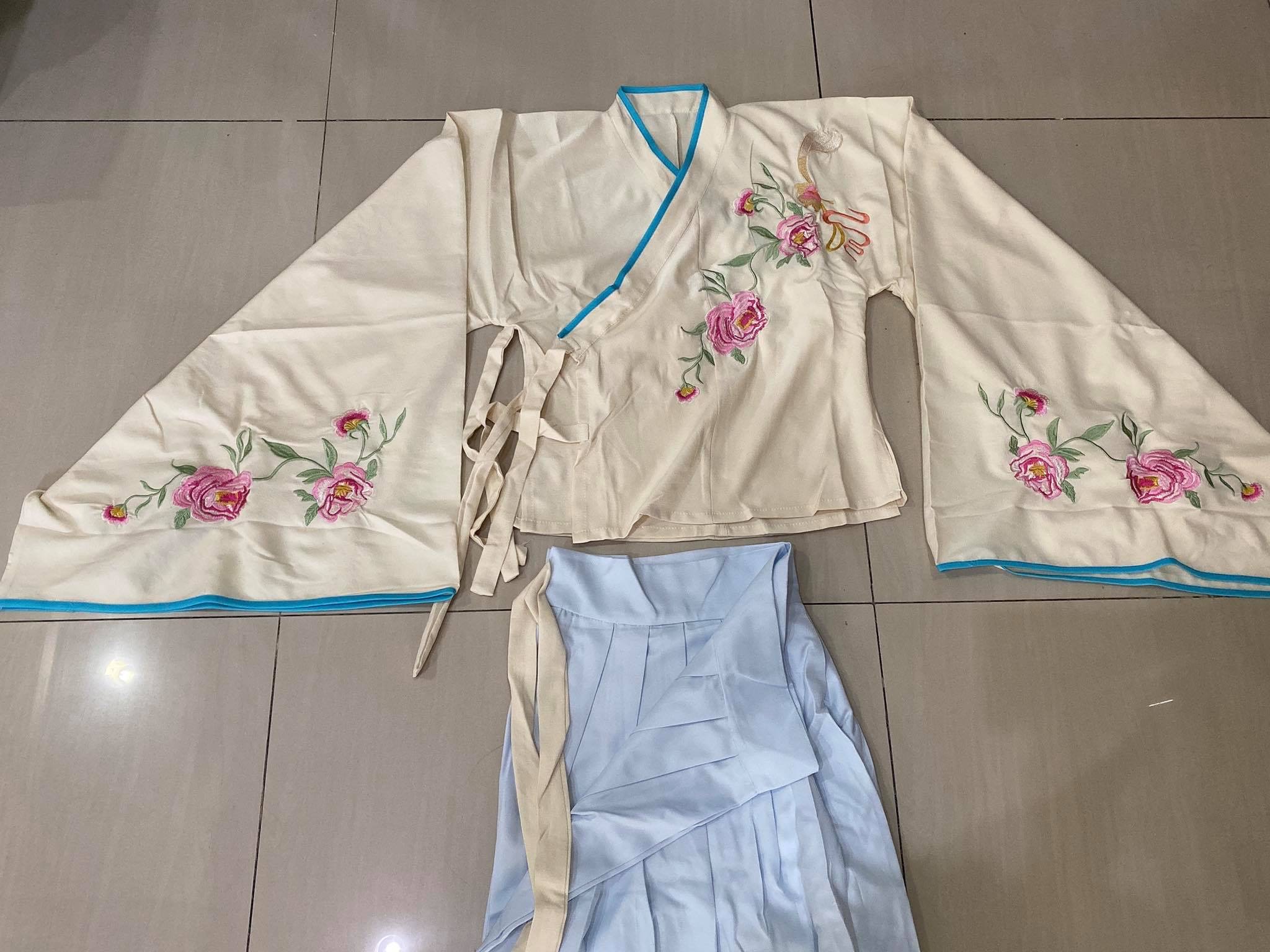 ชุดHUNFU รหัส TYD 55 สีขาว ฟ้า